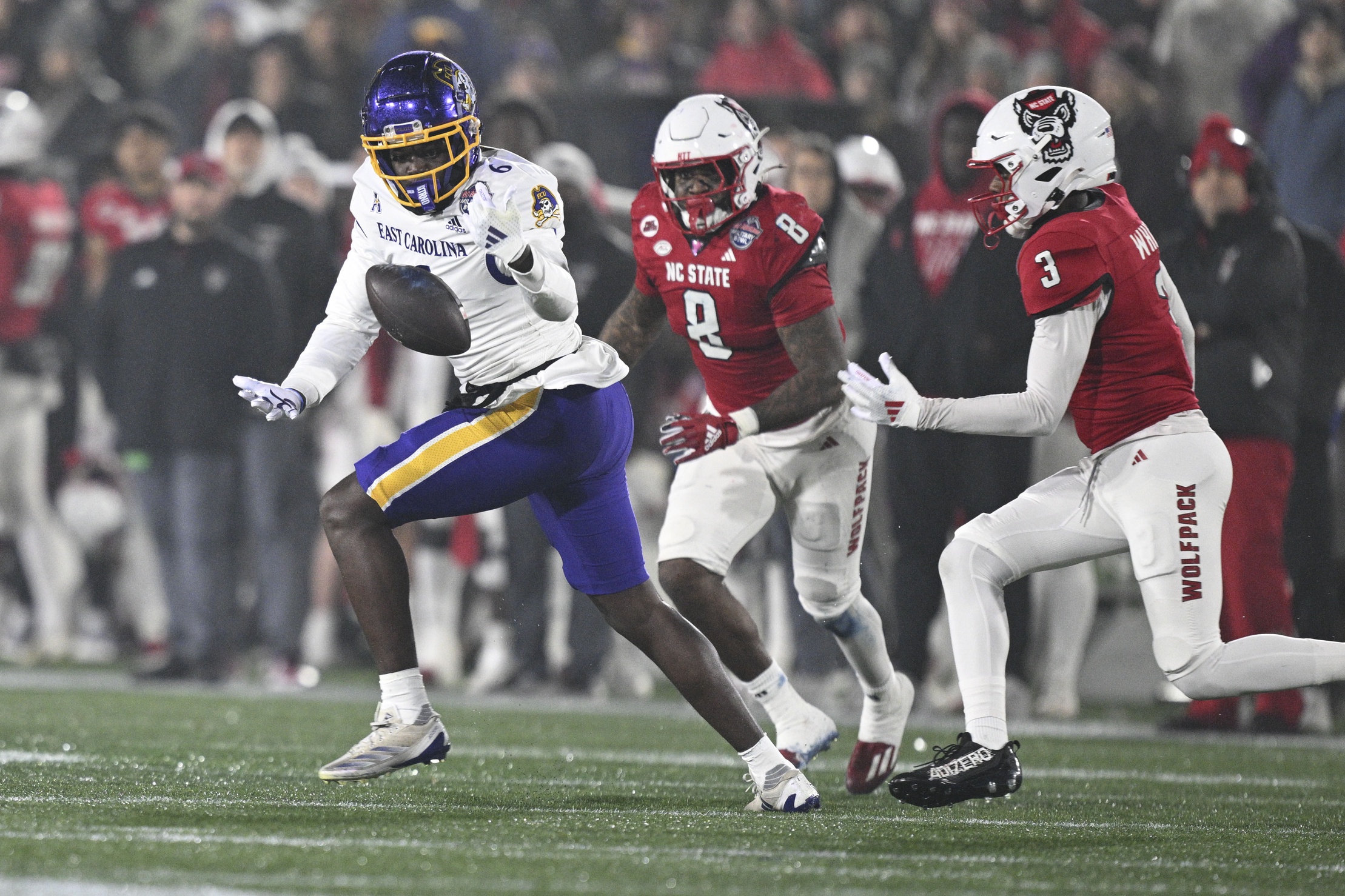college football picks Desirrio Riles East Carolina Pirates predictions best bet odds
