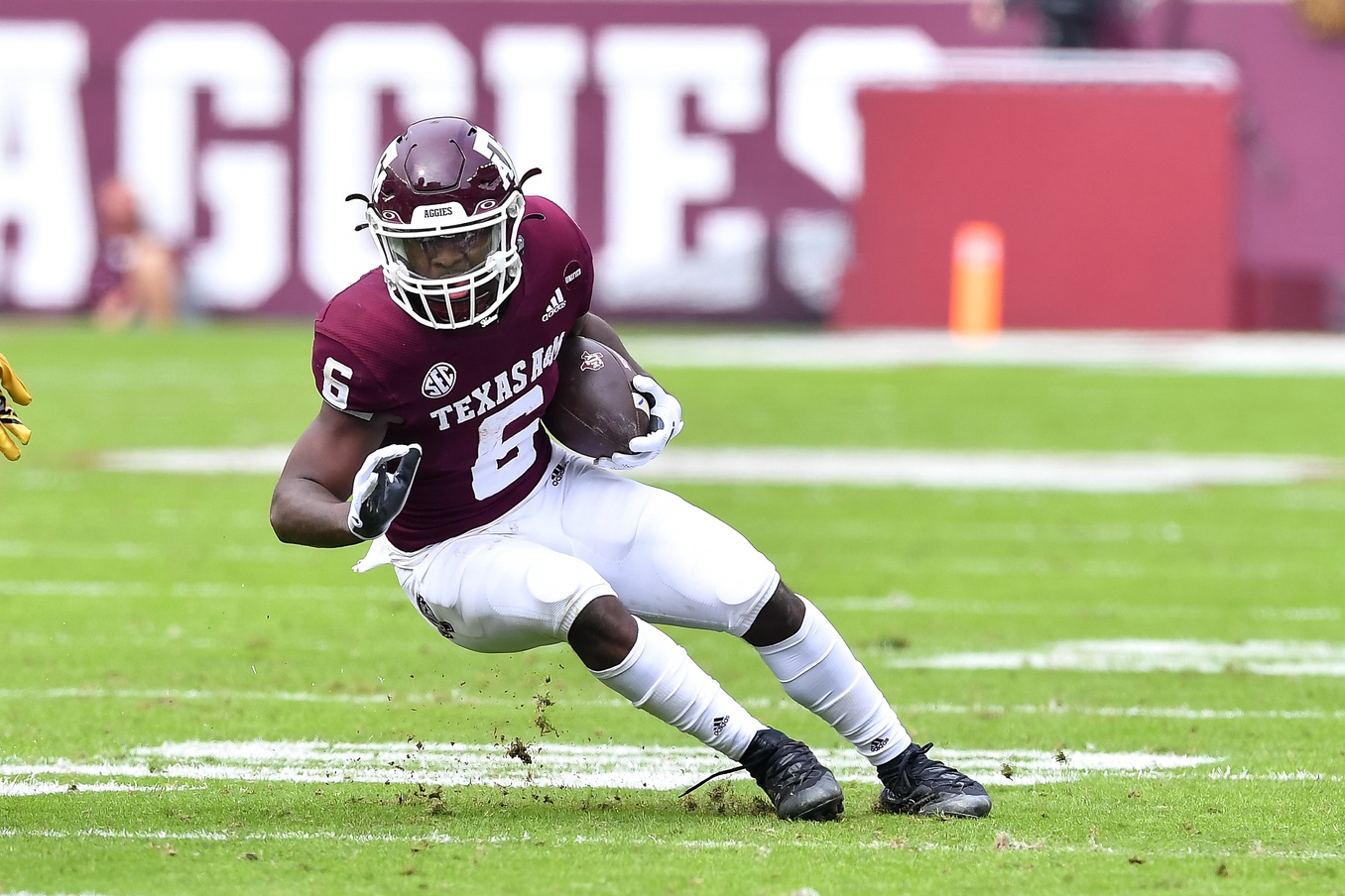 college football picks Devon Achane texas a&m aggies predictions best bet odds