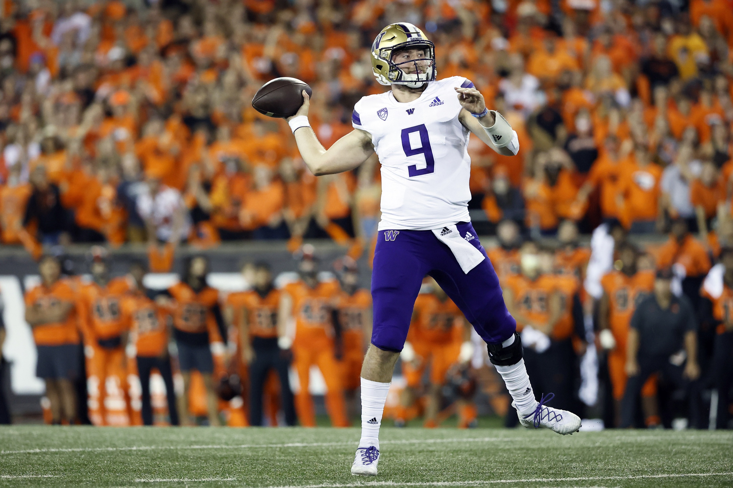college football picks Dylan Morris washington huskies predictions best bet odds