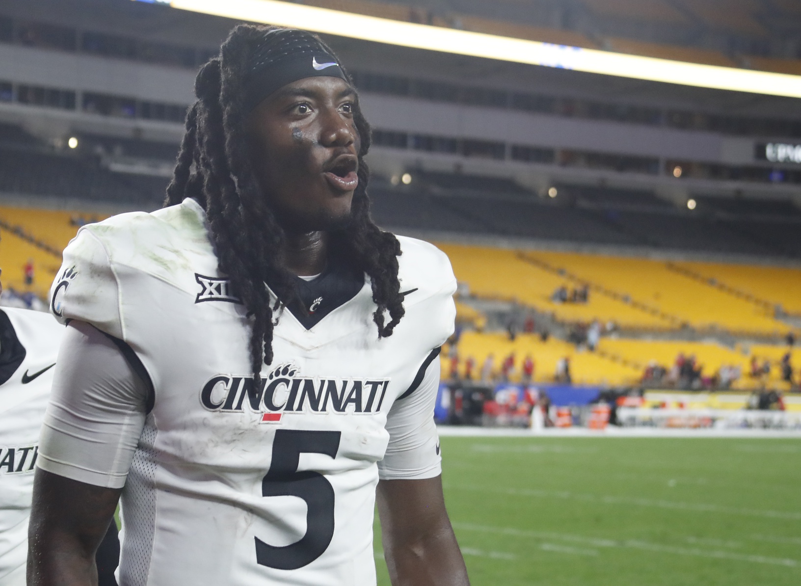 college football picks Emory Jones Cincinnati Bearcats predictions best bet odds