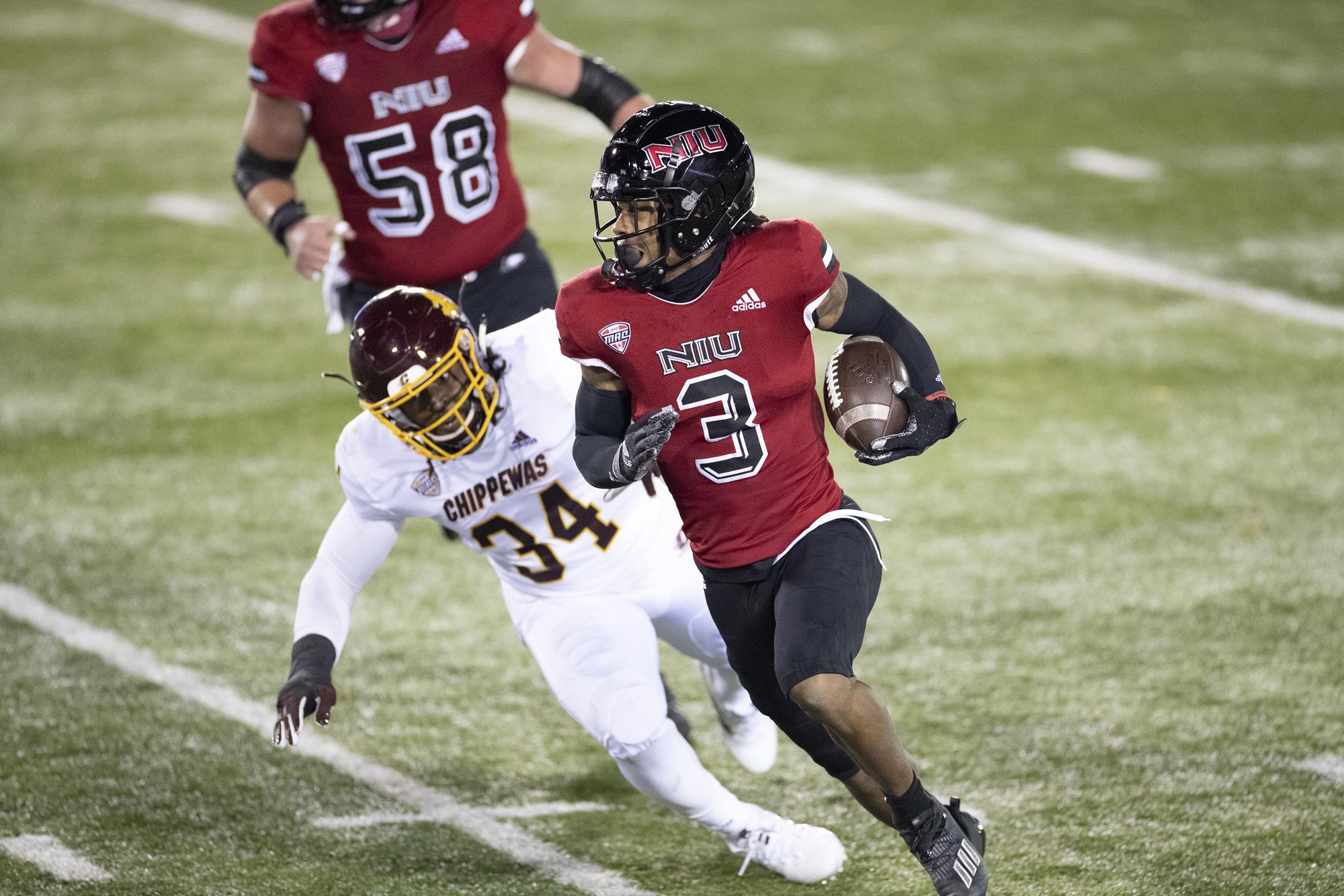 college football picks Harrison Waylee niu huskies predictions best bet odds