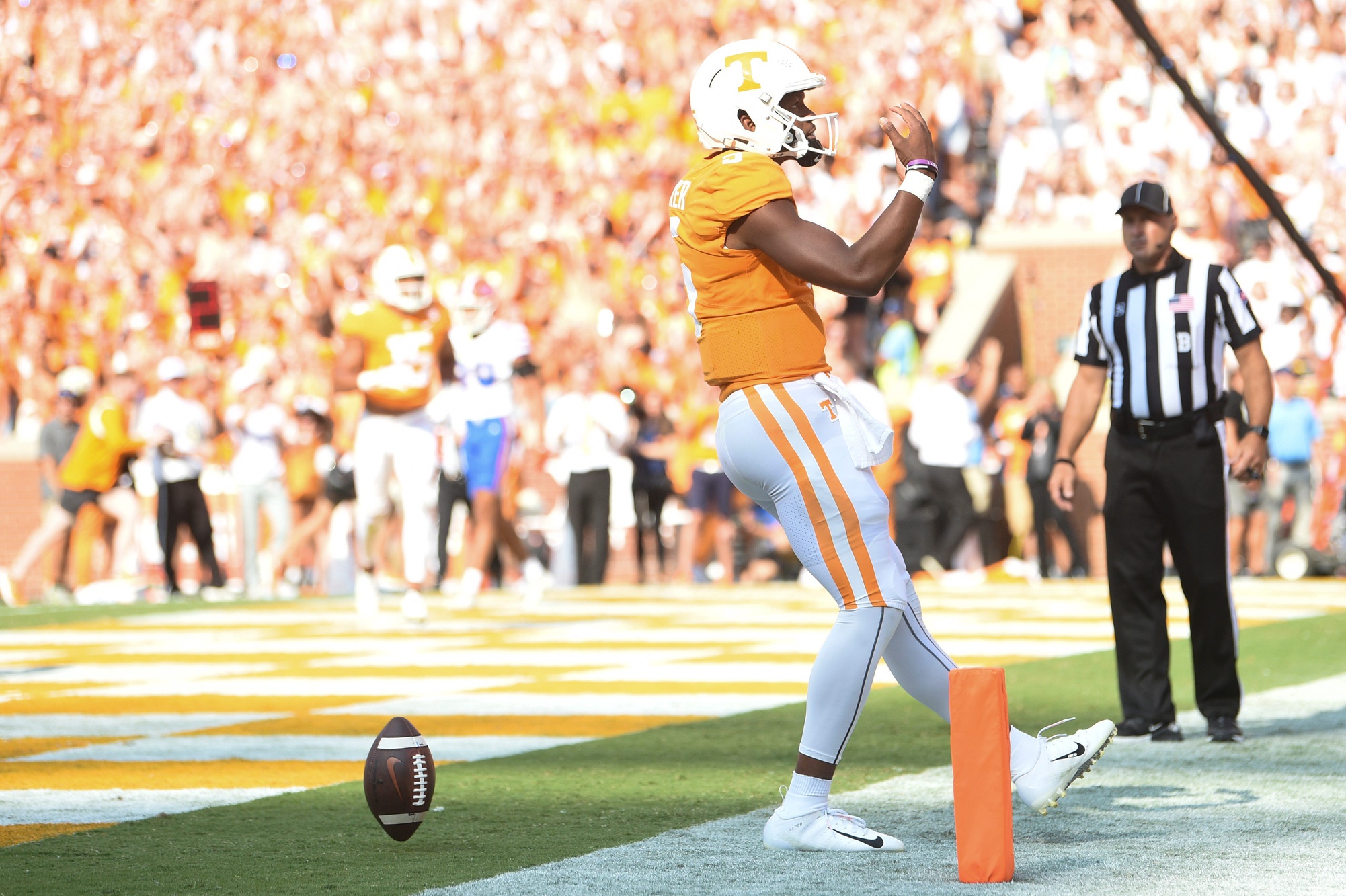 college football picks Hendon Hooker tennessee volunteers predictions best bet odds