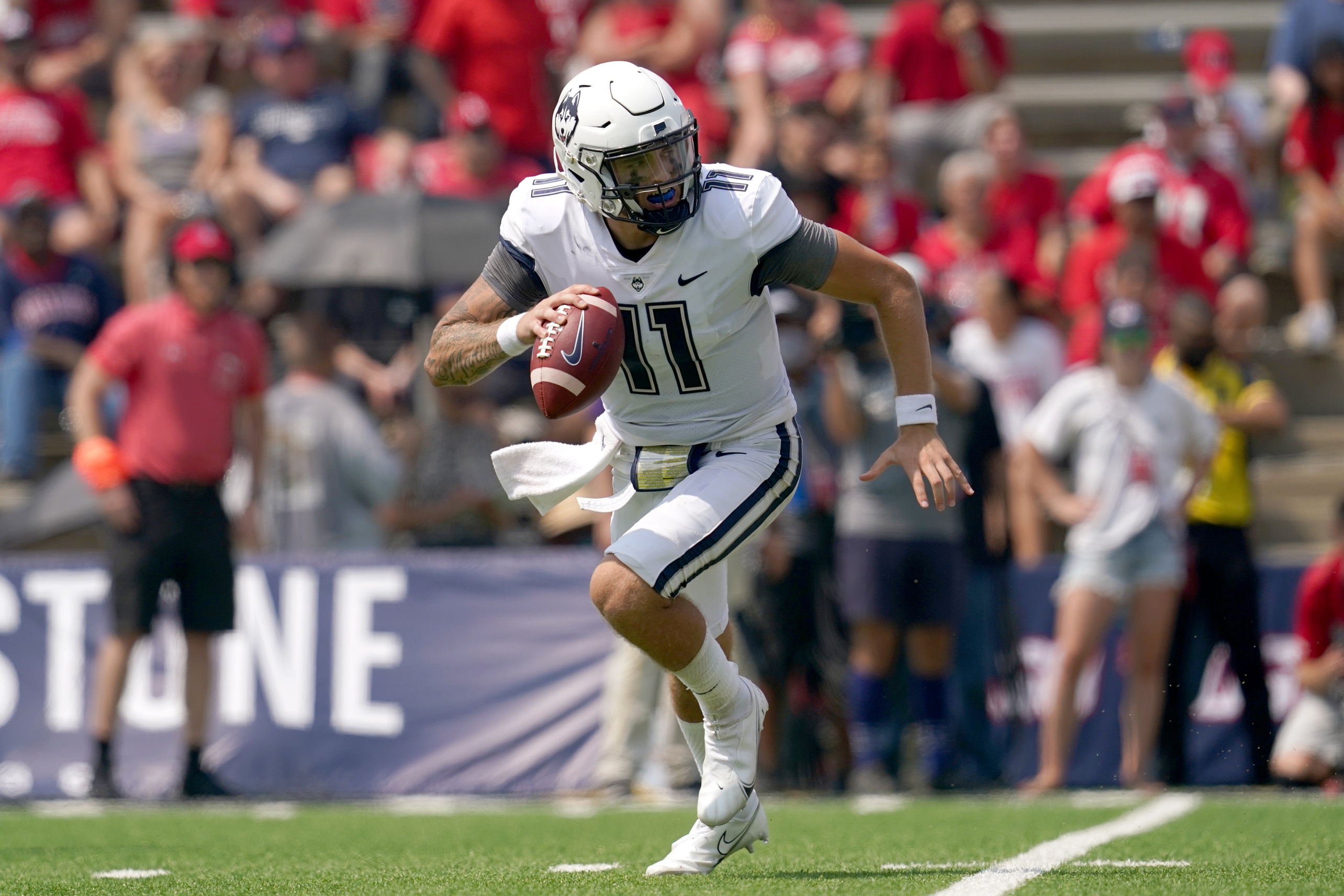college football picks Jack Zergiotis connecticut huskies predictions best bet odds