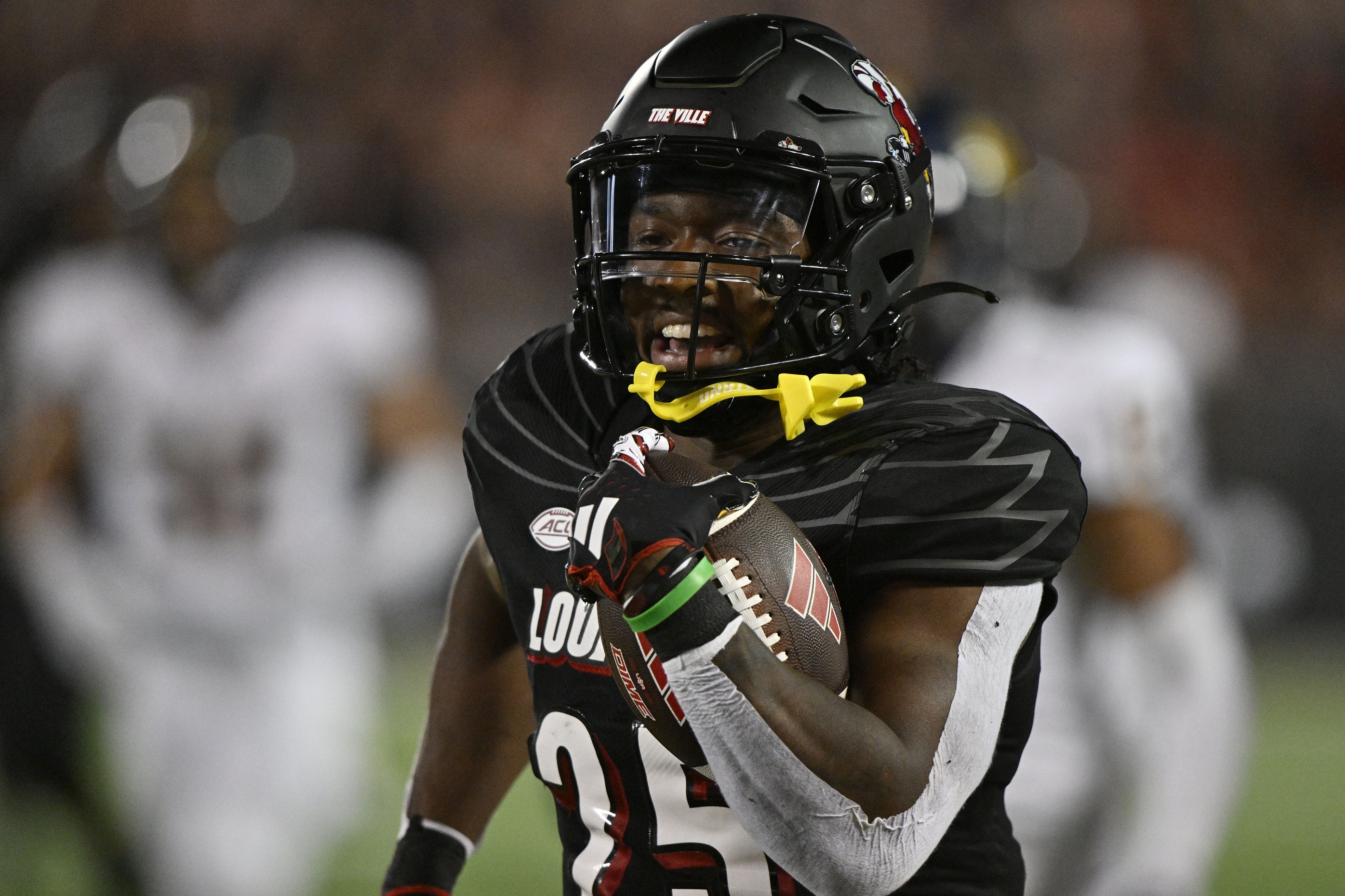 college football picks Jawhar Jordan Louisville Cardinals predictions best bet odds