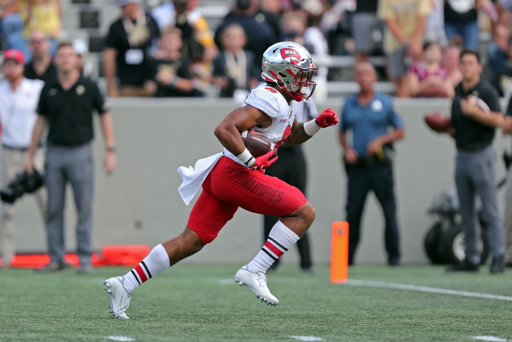 college football picks Jerreth Sterns western kentucky hilltoppers predictions best bet odds