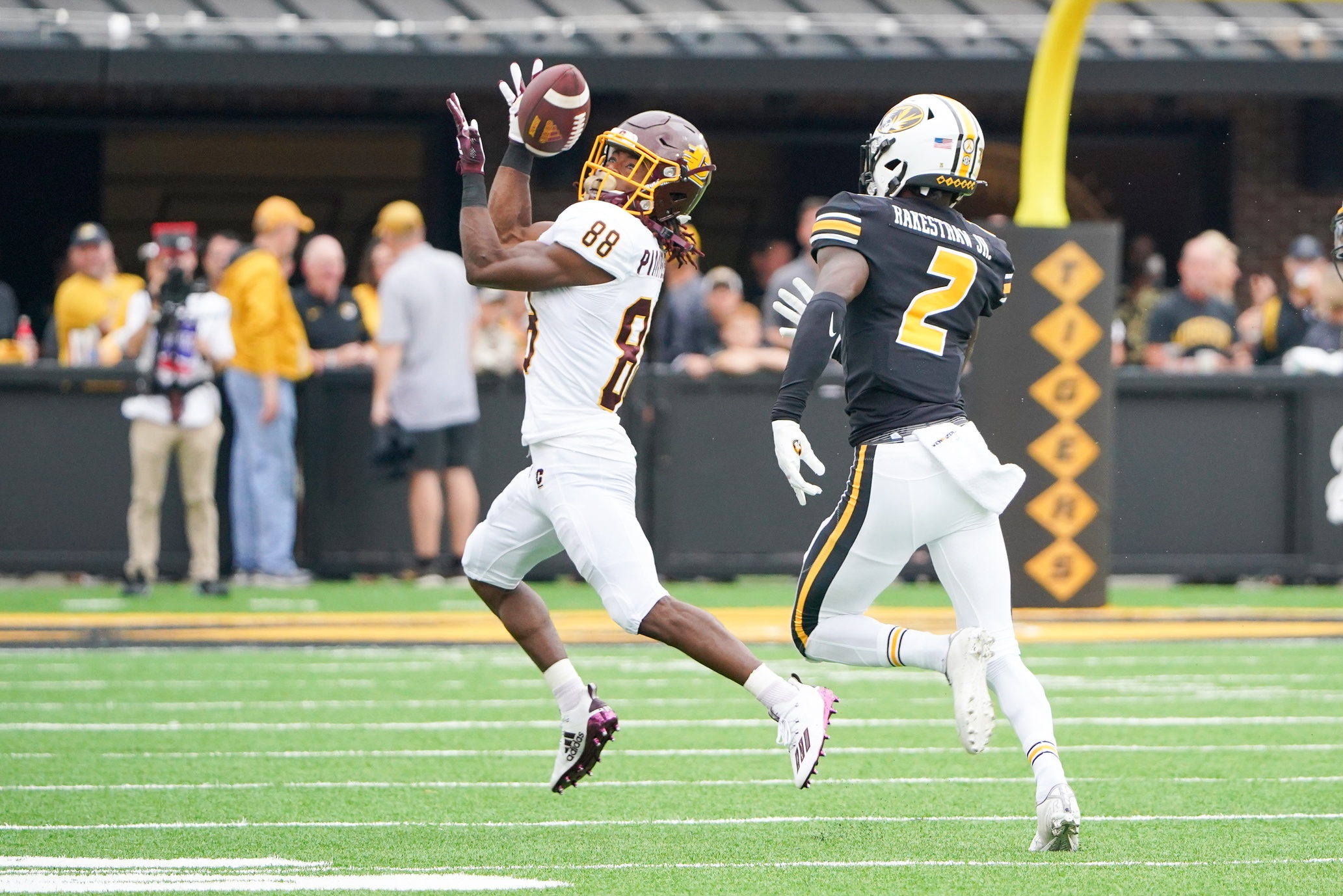 college football picks Kalil Pimpleton central michigan chippewas predictions best bet odds