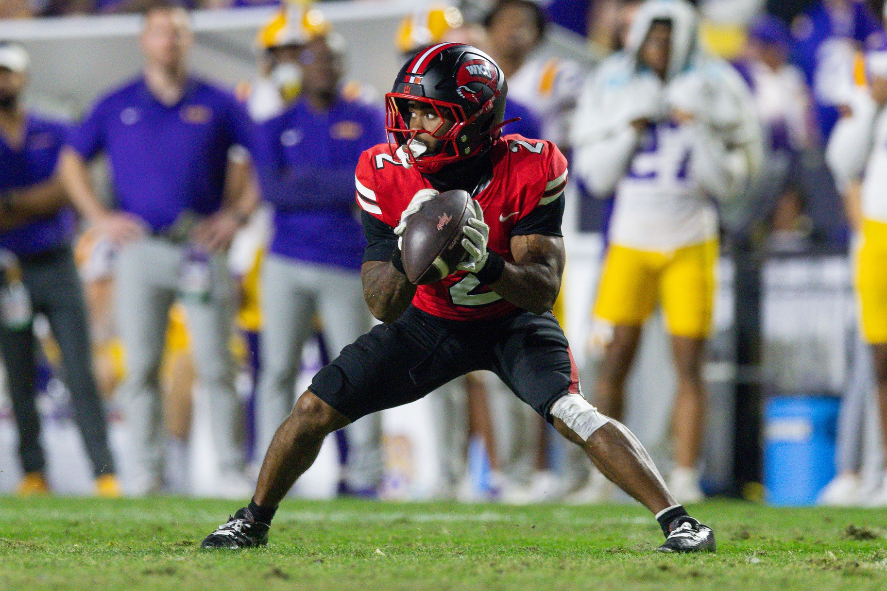 college football picks KD Hutchinson Western Kentucky Hilltoppers predictions best bet odds
