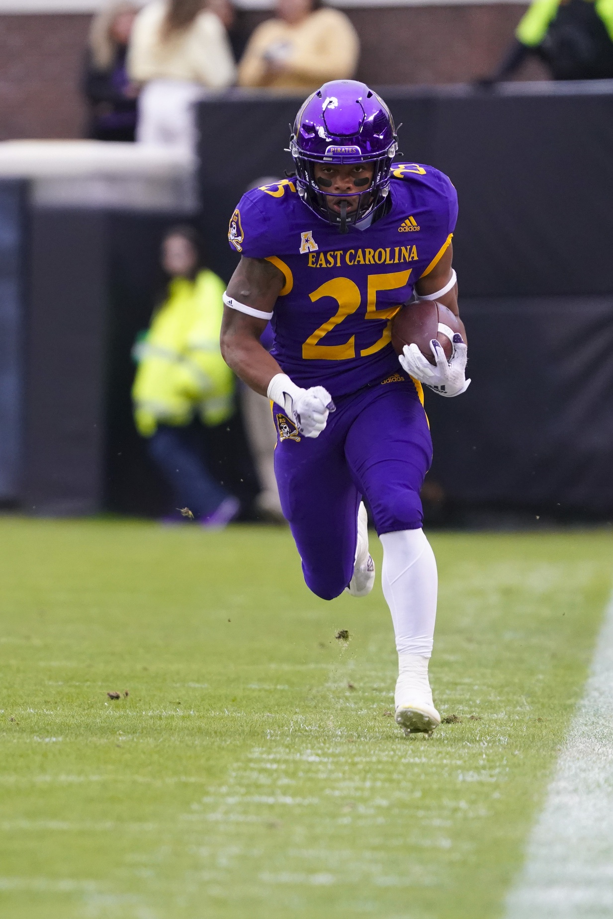 college football picks Keaton Mitchell east carolina pirates predictions best bet odds