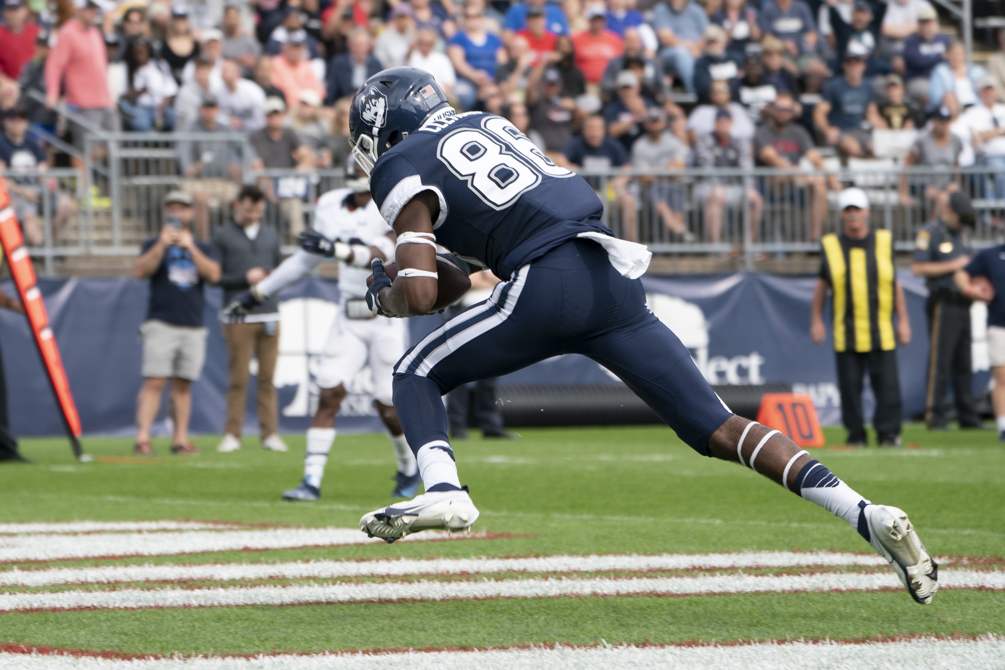 college football picks Kevens Clercius connecticut huskies predictions best bet odds