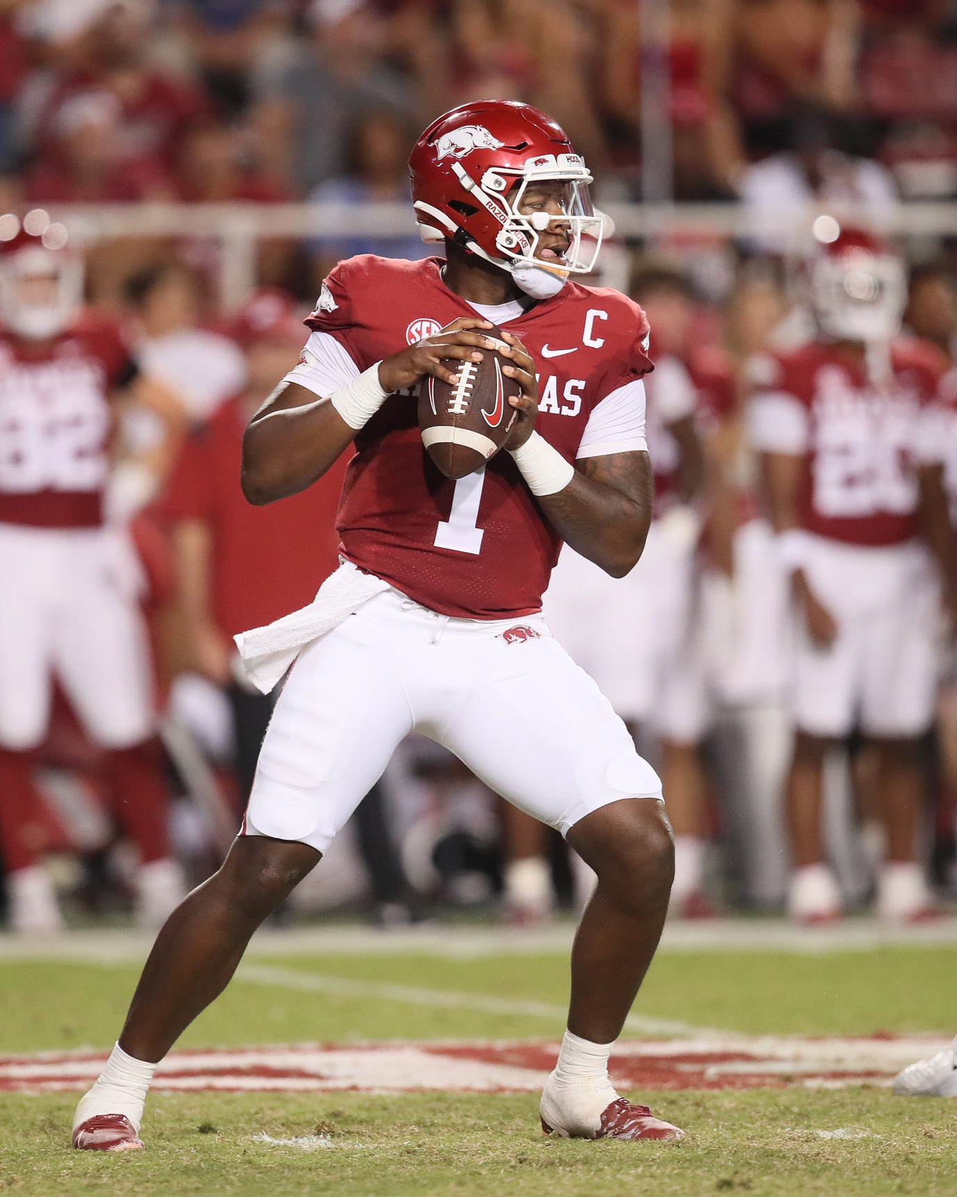 college football picks KJ Jefferson arkansas razorbacks predictions best bet odds
