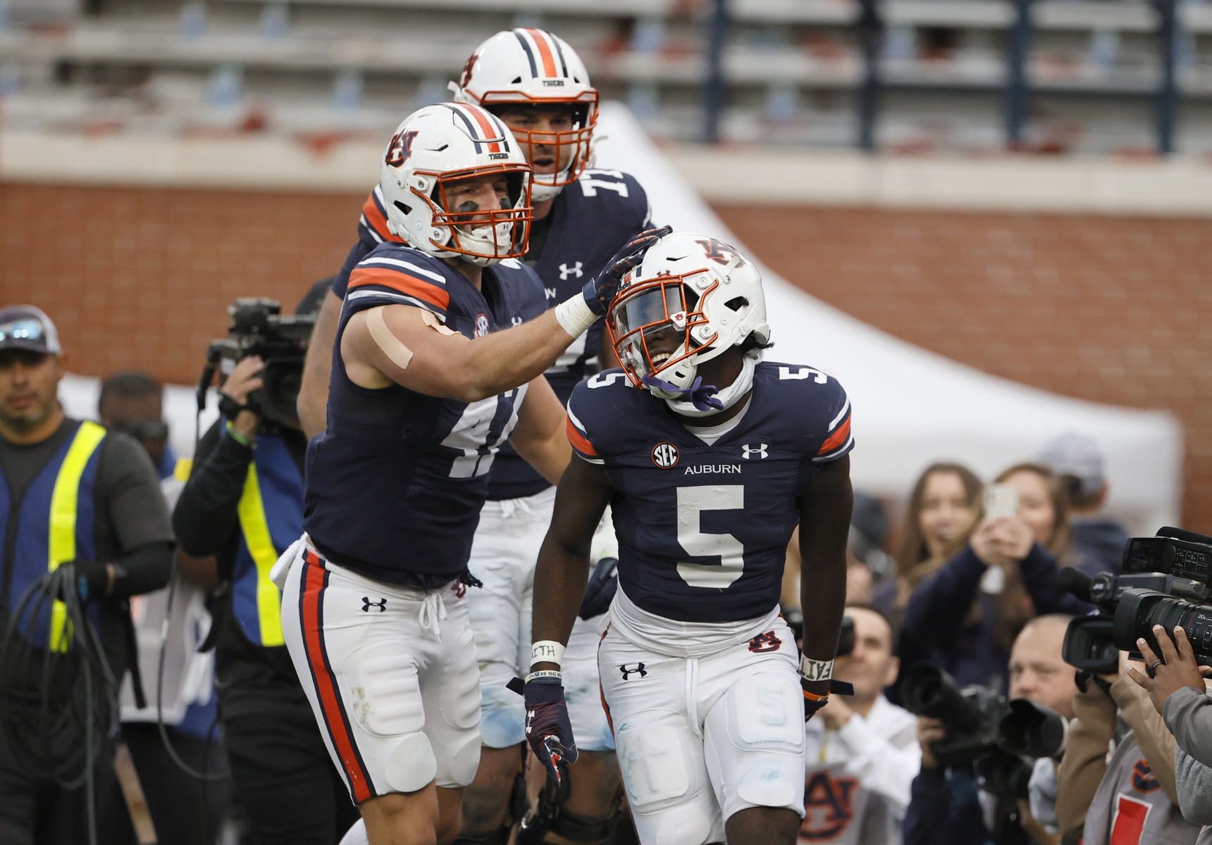 college football picks Kobe Hudson auburn tigers predictions best bet odds