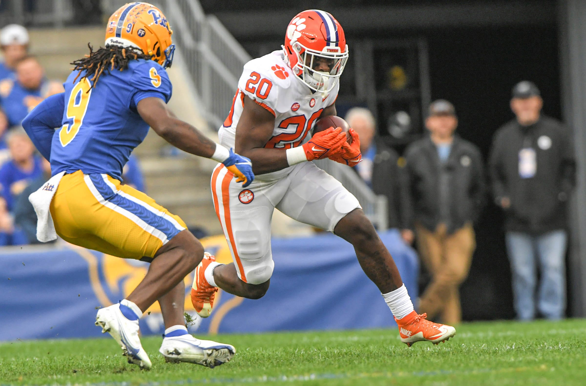 college football picks Kobe Pace clemson tigers predictions best bet odds