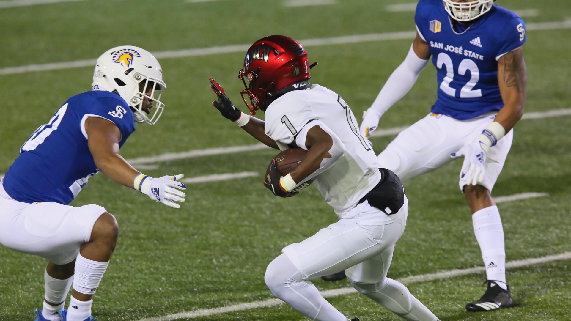 college football picks Kyle Williams UNLV Runnin' Rebels predictions best bet odds