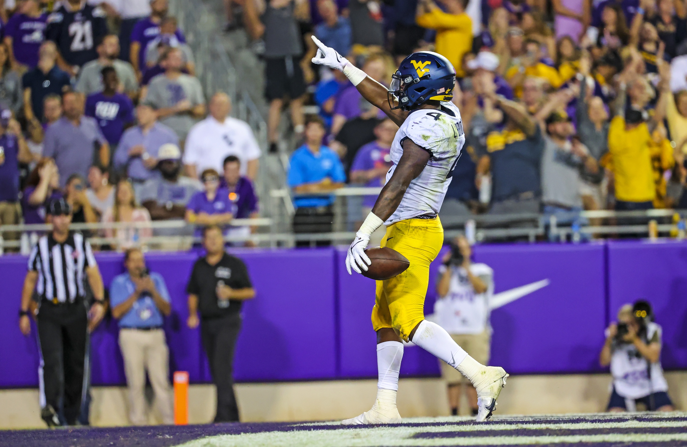 college football picks Leddie Brown west virginia mountaineers predictions best bet odds
