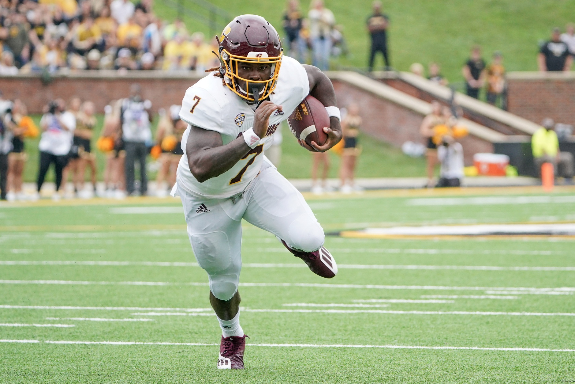 college football picks Lew Nichols central michigan chippewas predictions best bet odds