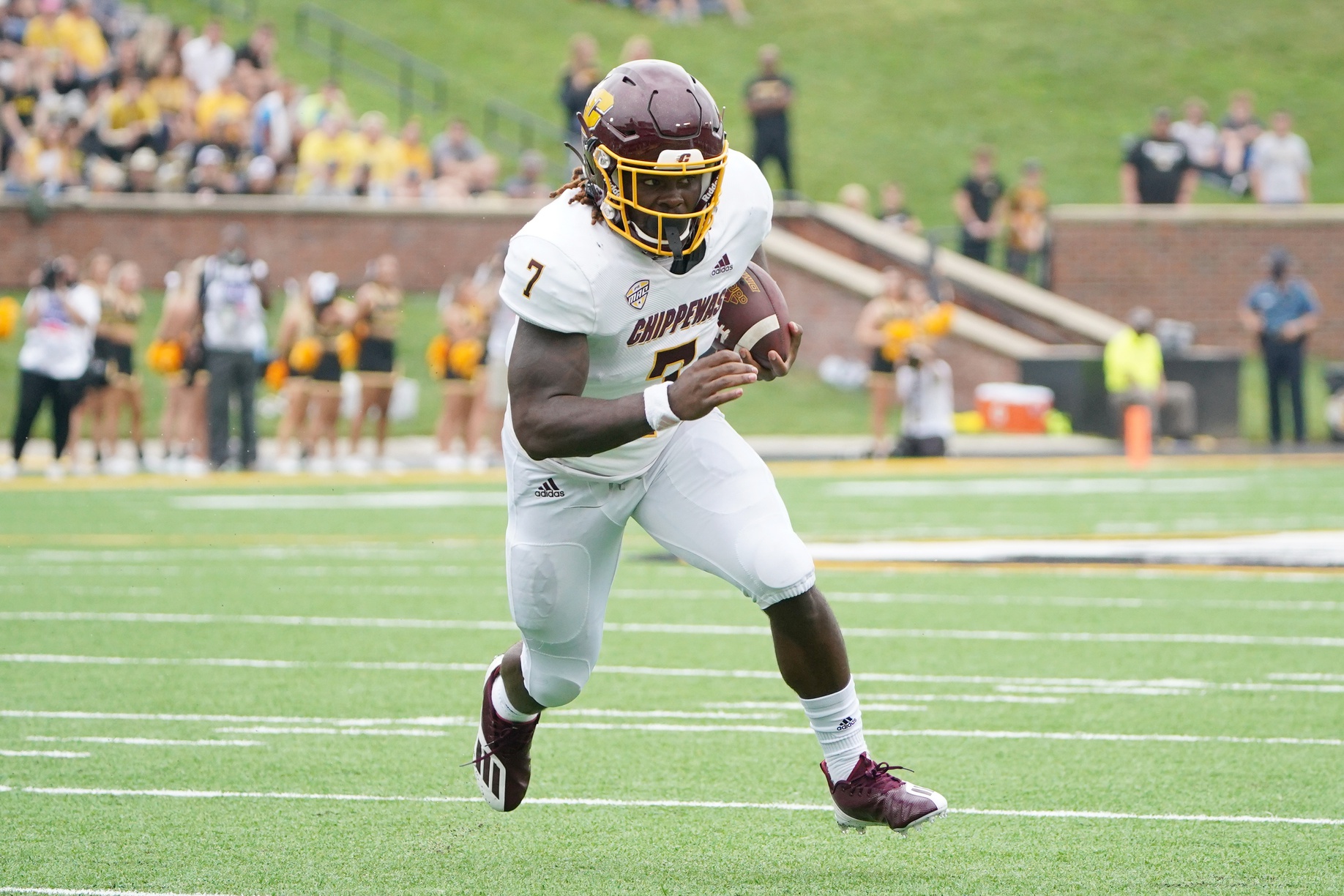 college football picks Lew Nichols central michigan chippewas predictions best bet odds