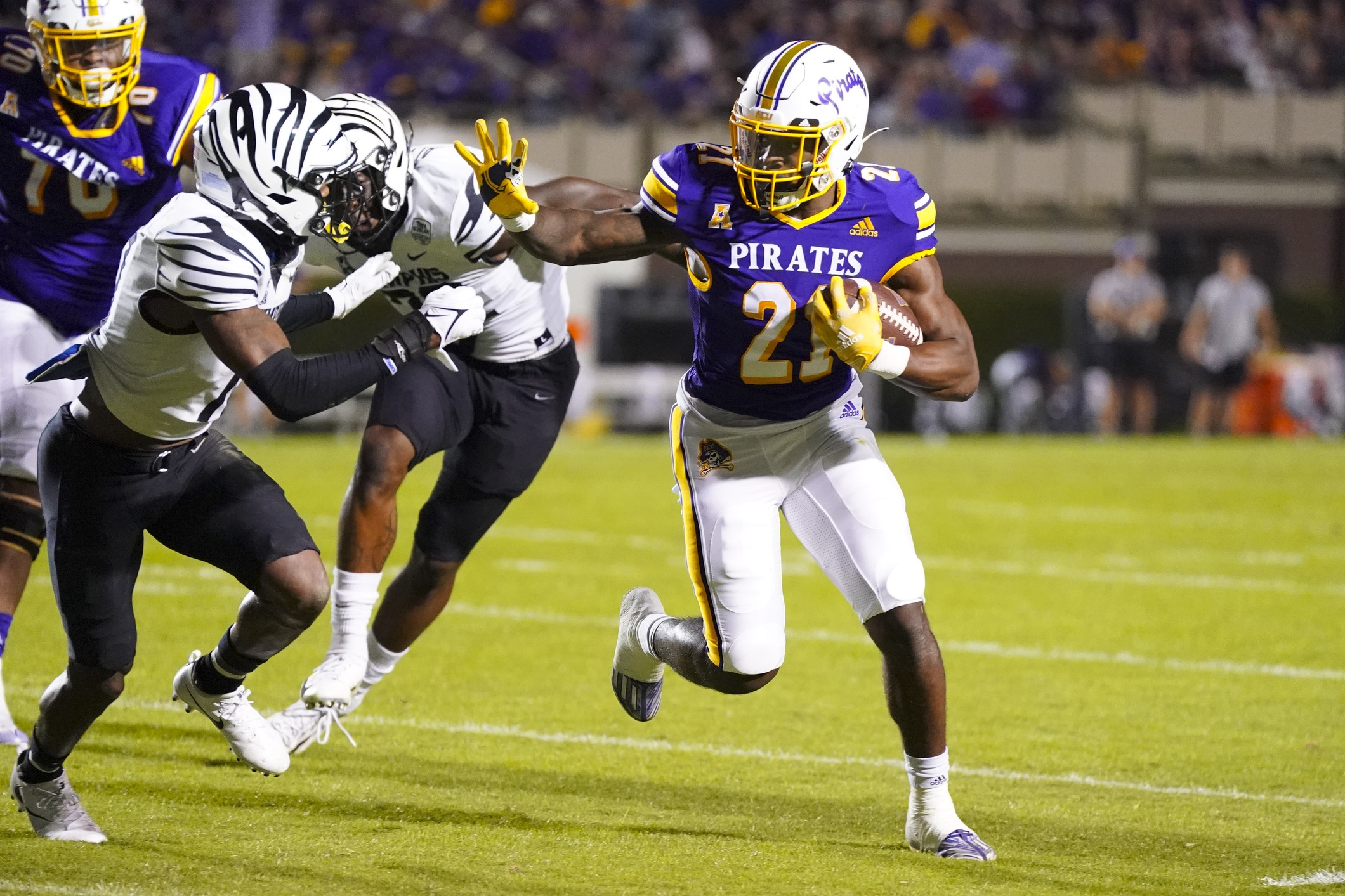 college football picks Marlon Gunn East Carolina Pirates predictions best bet odds