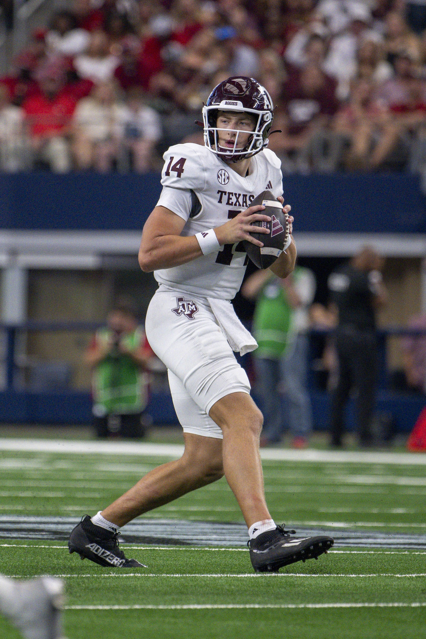 college football picks Max Johnson Texas A&M Aggies predictions best bet odds