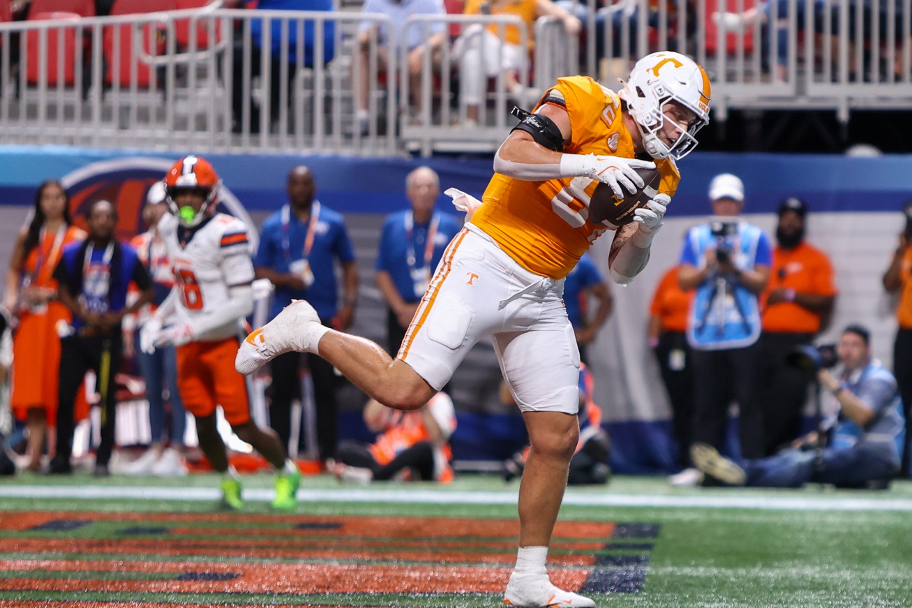 college football picks Miles Kitselman Tennessee Volunteers predictions best bet odds