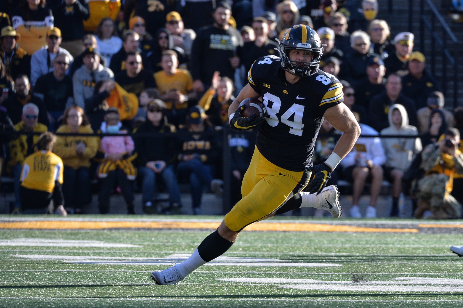 college football picks Sam LaPorta Iowa Hawkeyes predictions best bet odds