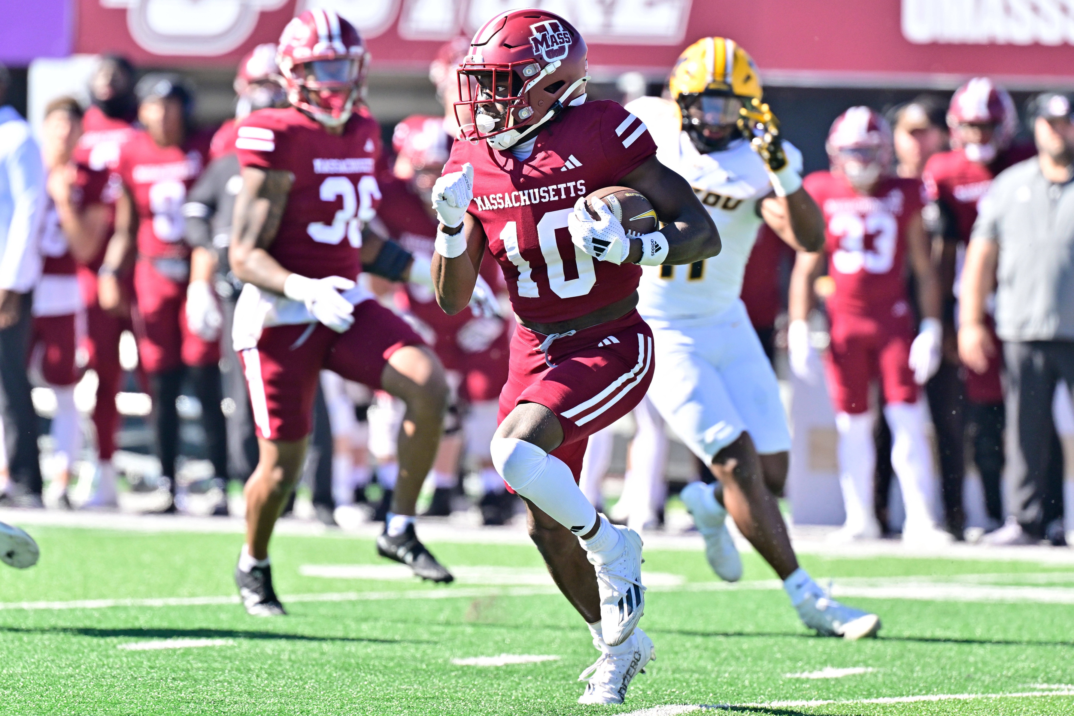 college football picks T.Y. Harding UMass Minutemen predictions best bet odds