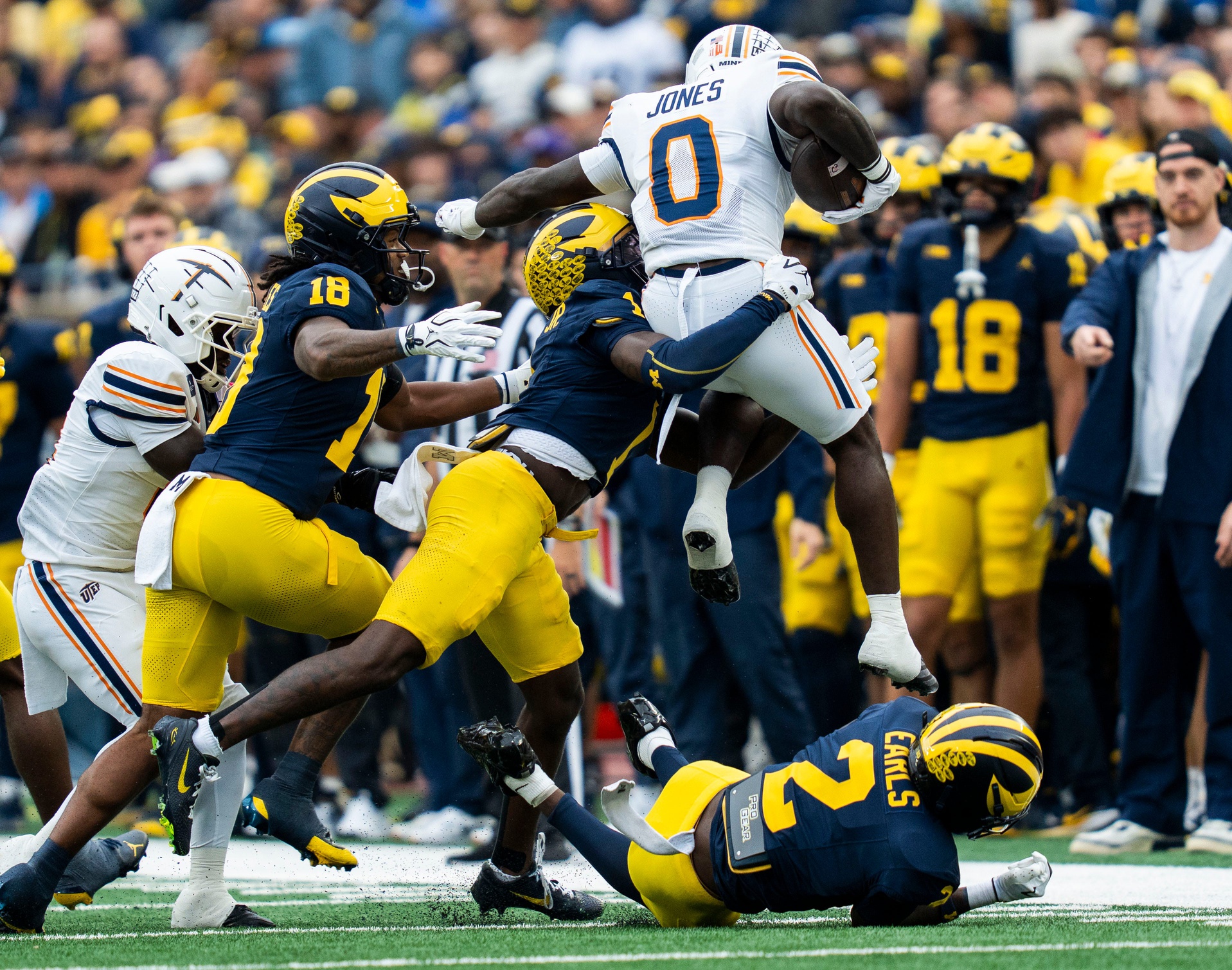 college football picks Tavorus Jones UTEP Miners predictions best bet odds