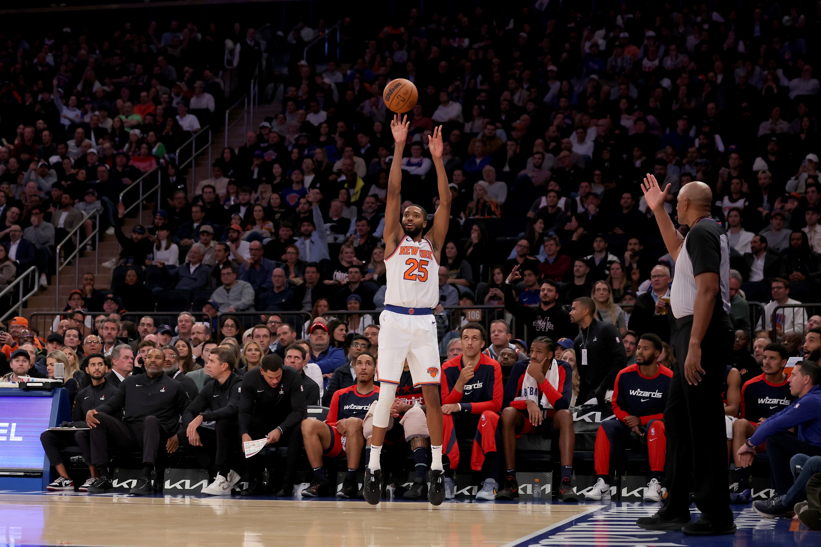 Free NBA picks New York Knicks season long handicapping Mikal Bridges