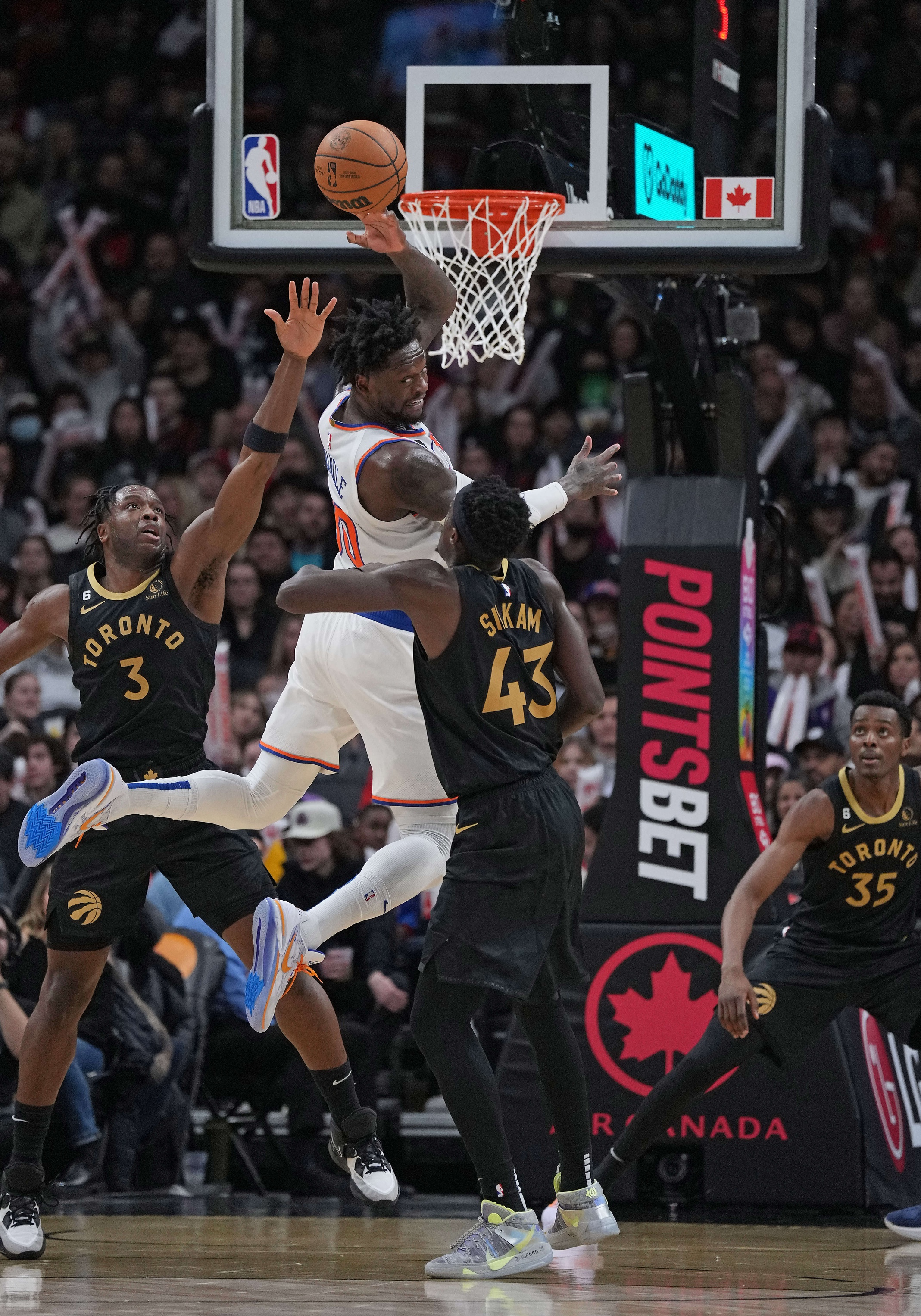 Milwaukee Bucks daily betting predictions Julius Randle New York Knicks