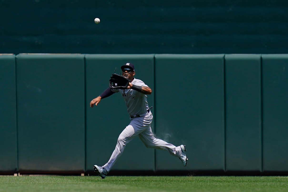 mlb picks Aaron Hicks New York Yankees predictions best bet odds
