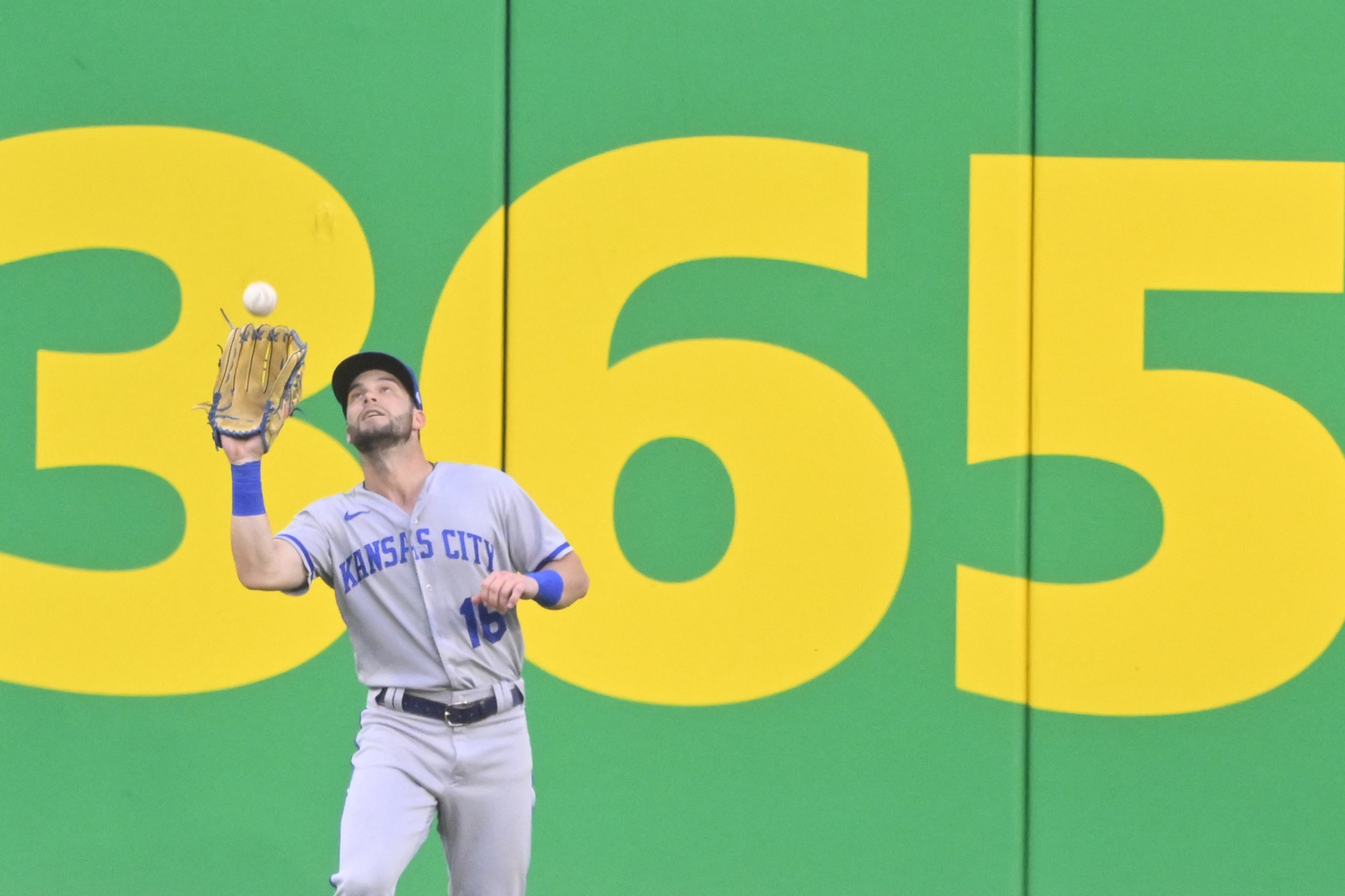 mlb picks Andrew Benintendi Kansas City Royals predictions best bet odds