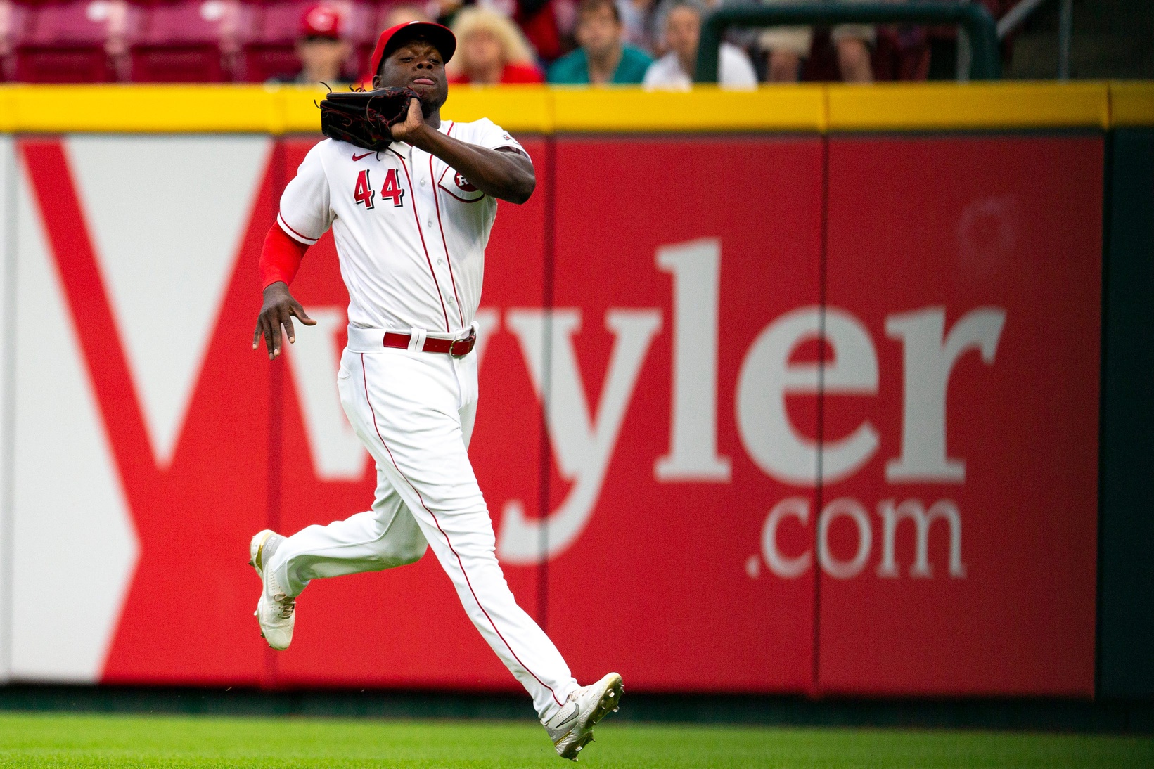 mlb picks Aristides Aquino Cincinnati Reds predictions best bet odds