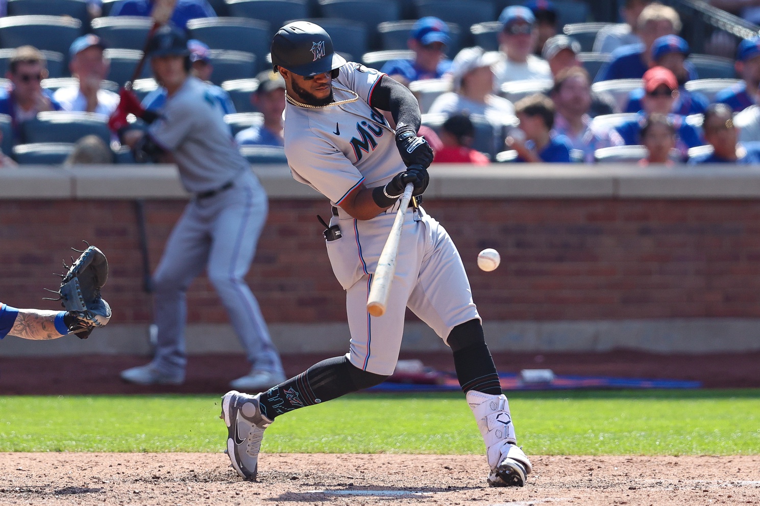 mlb picks Bryan De La Cruz Miami Marlins predictions best bet odds