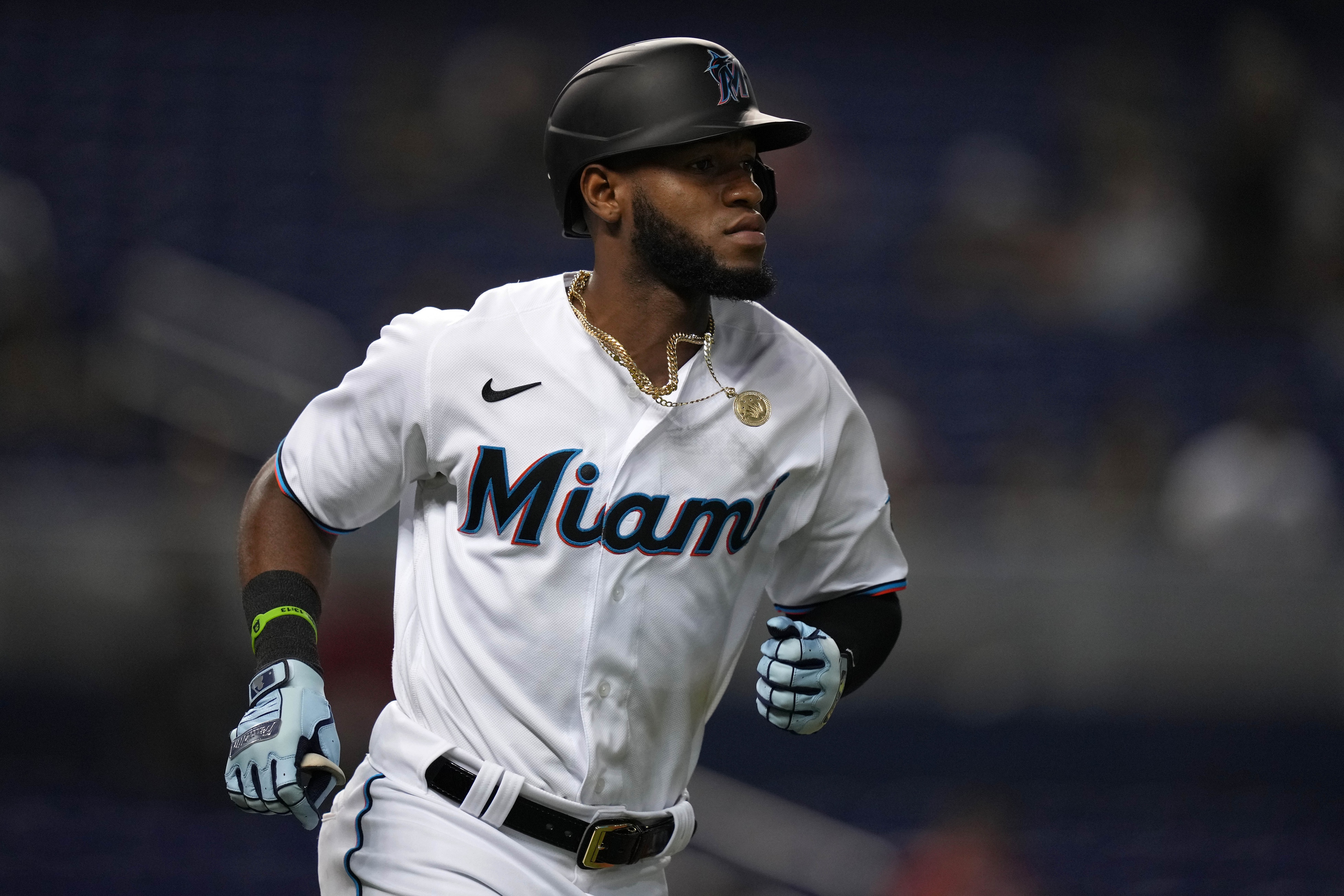 mlb picks Bryan De La Cruz miami marlins predictions best bet odds