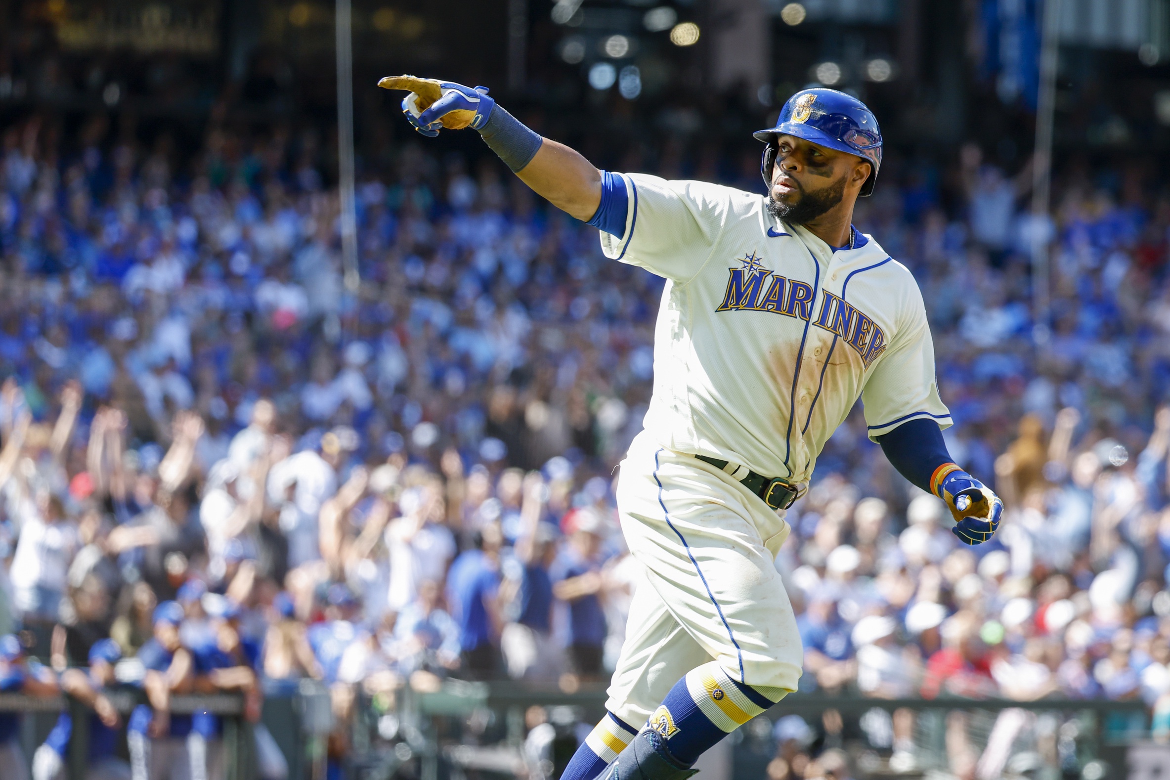 mlb picks Carlos Santana Seattle Mariners predictions best bet odds