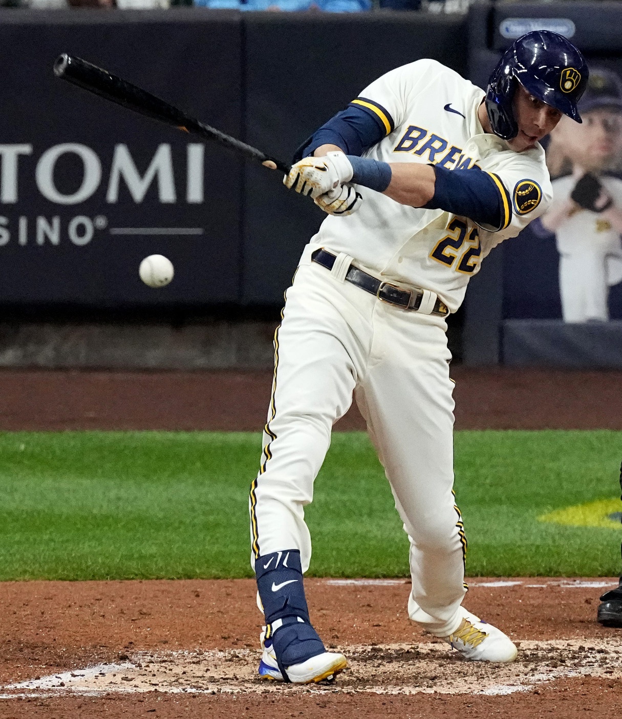 mlb picks Christian Yelich Milwaukee Brewers predictions best bet odds