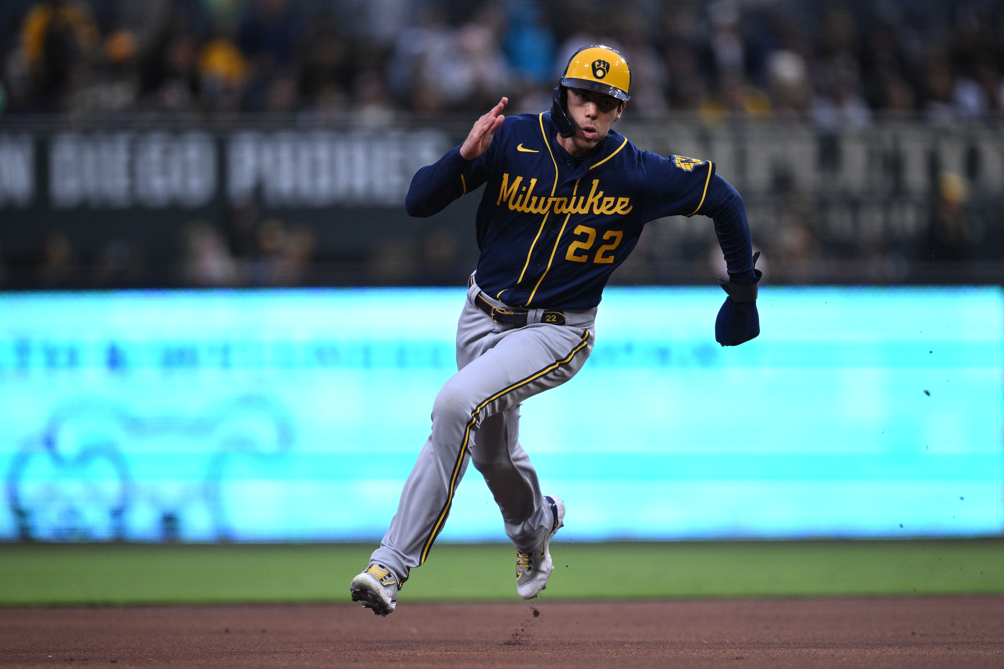 mlb picks Christian Yelich Milwaukee Brewers predictions best bet odds