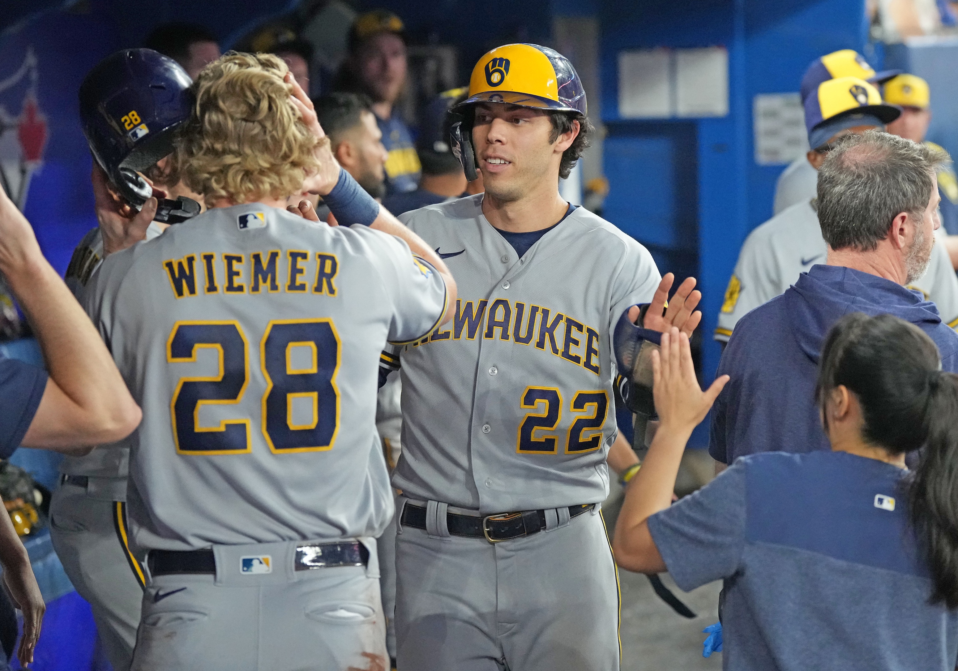 mlb picks Christian Yelich Milwaukee Brewers predictions best bet odds