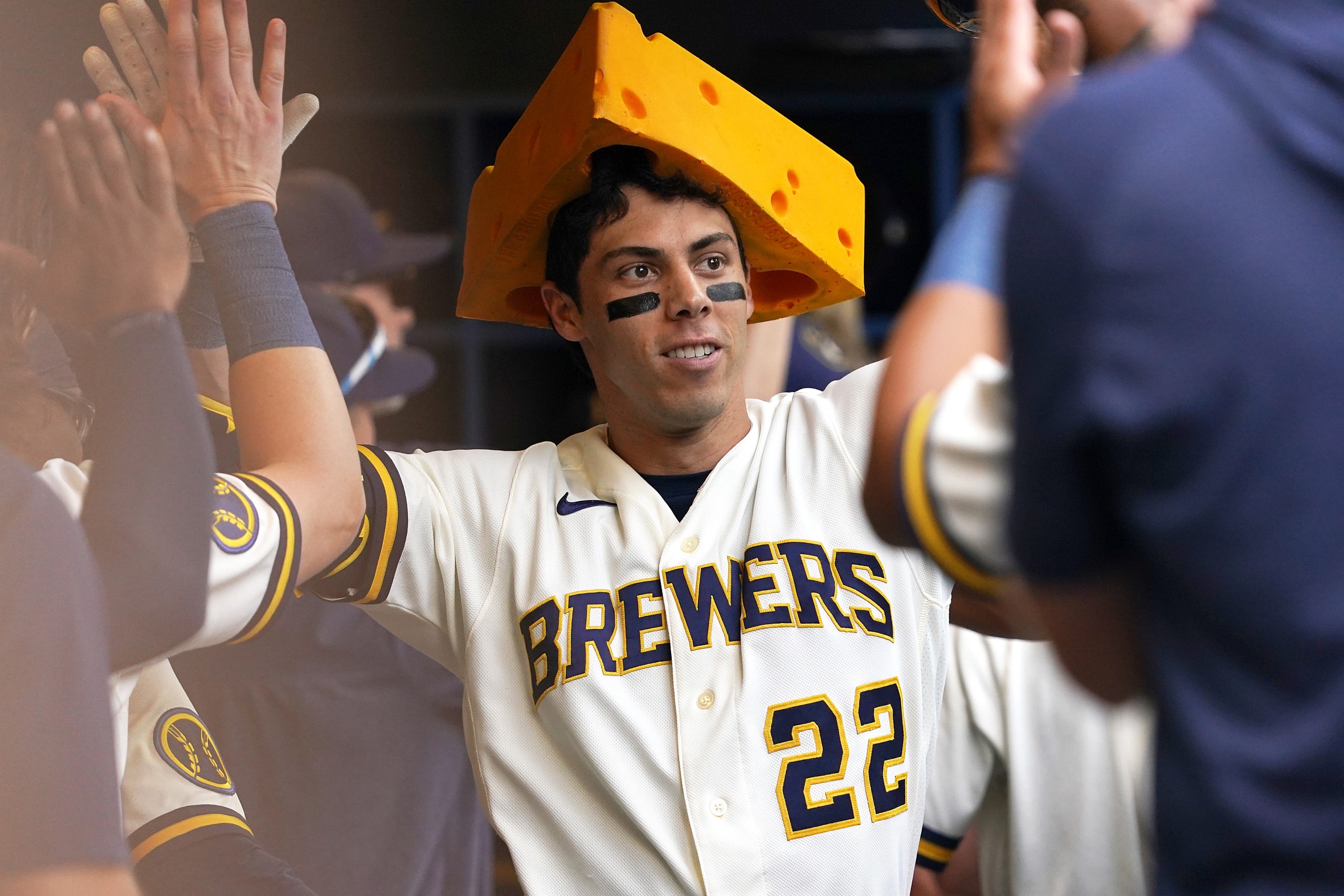 mlb picks Christian Yelich Milwaukee Brewers predictions best bet odds
