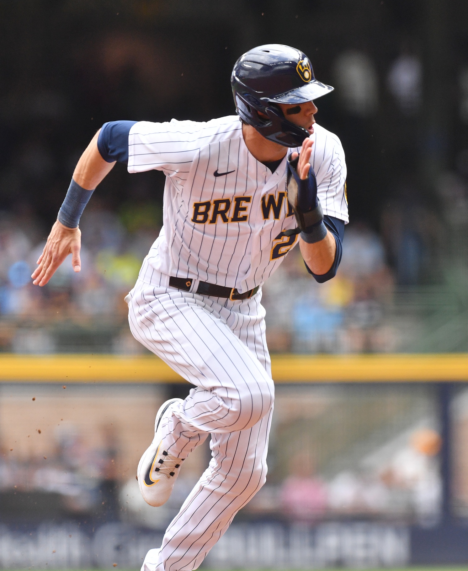 mlb picks Christian Yelich Milwaukee Brewers predictions best bet odds