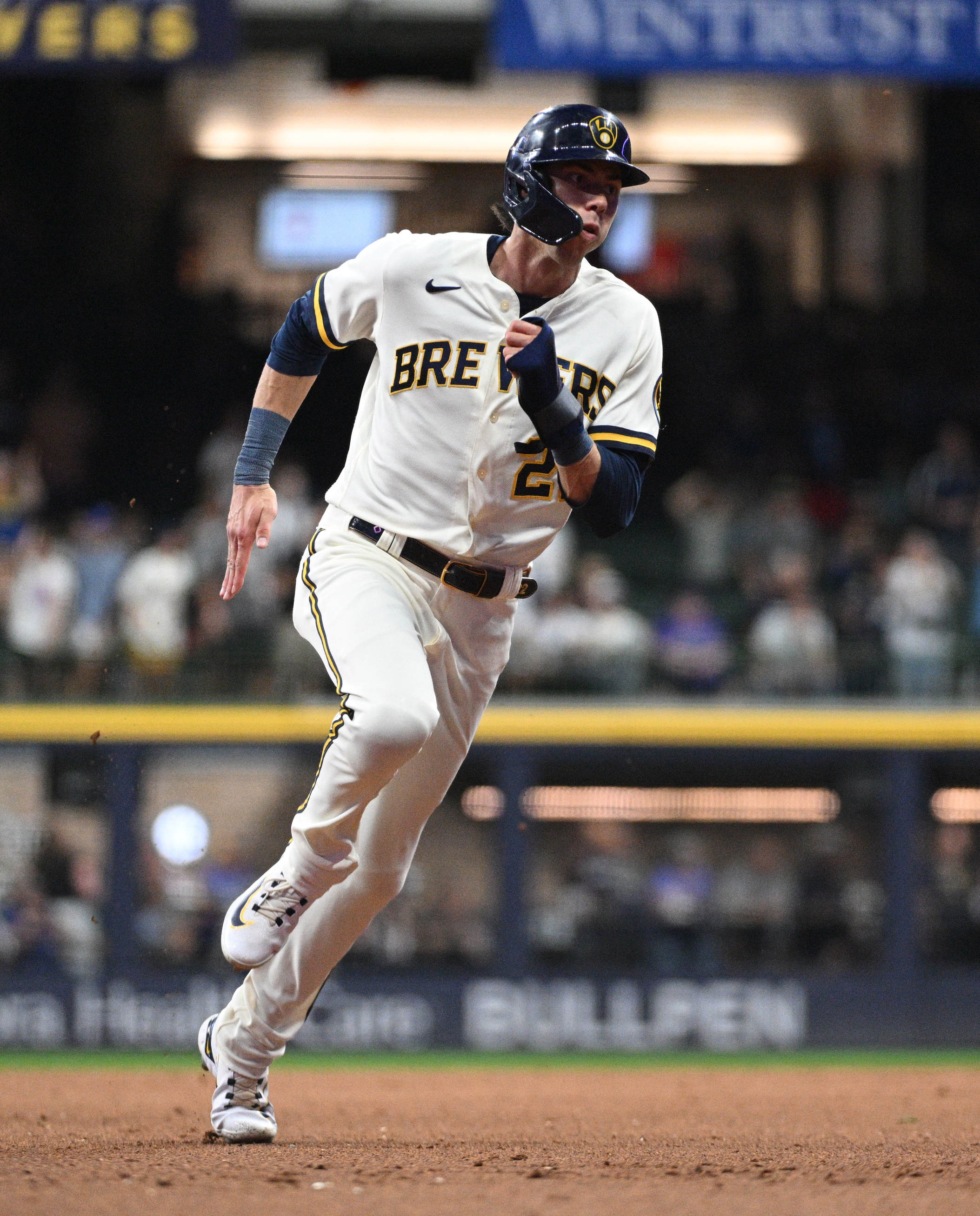 mlb picks Christian Yelich Milwaukee Brewers predictions best bet odds
