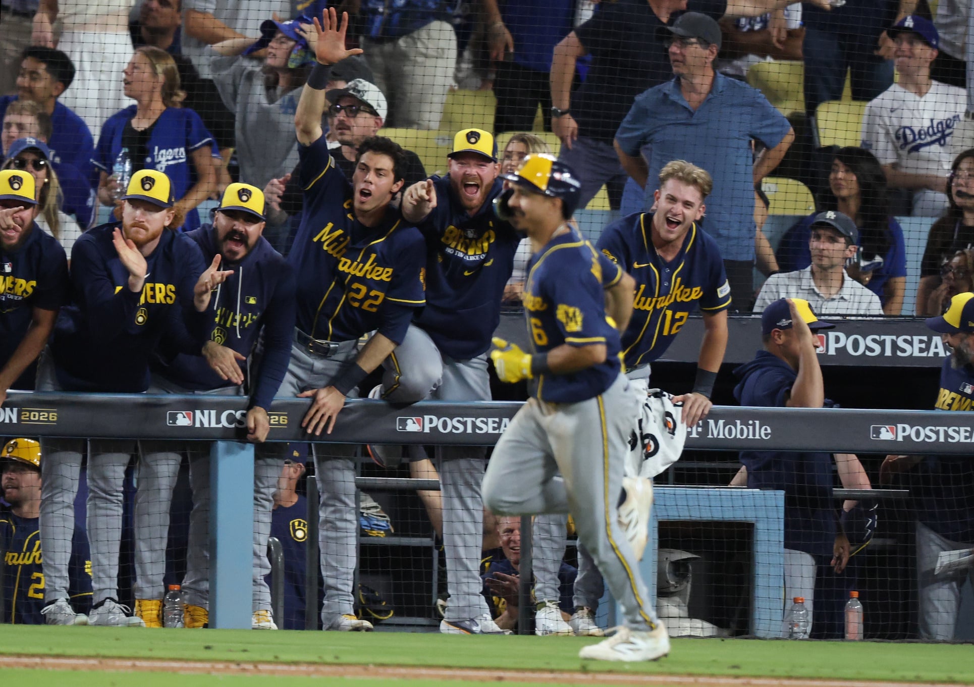 mlb picks David Hamilton Milwaukee Brewers predictions best bet odds