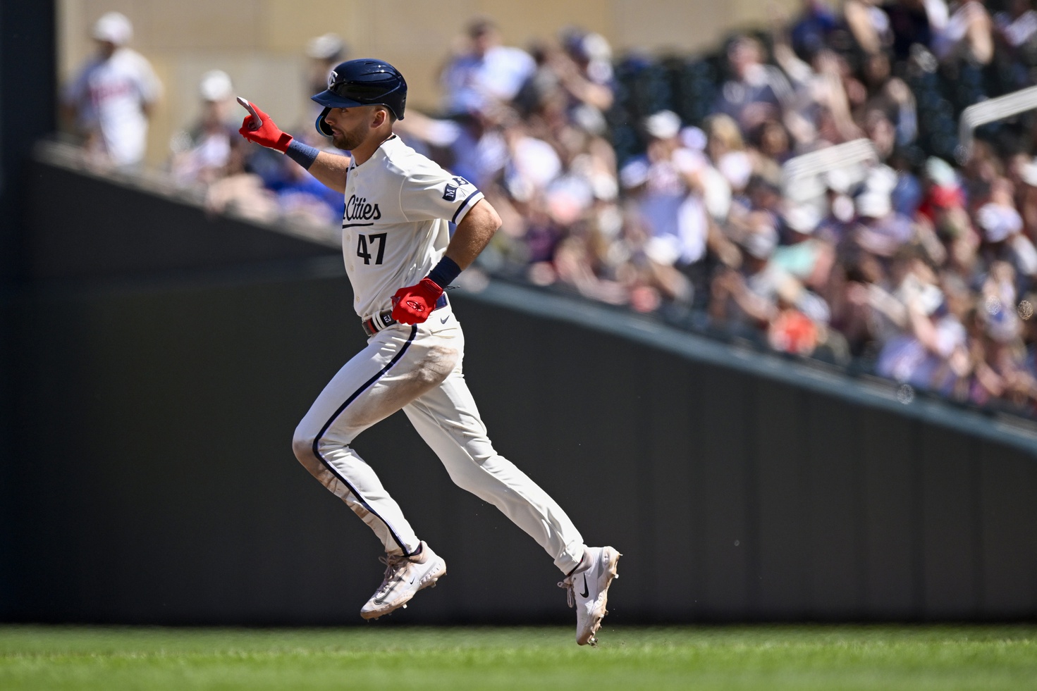mlb picks Edouard Julien Minnesota Twins predictions best bet odds