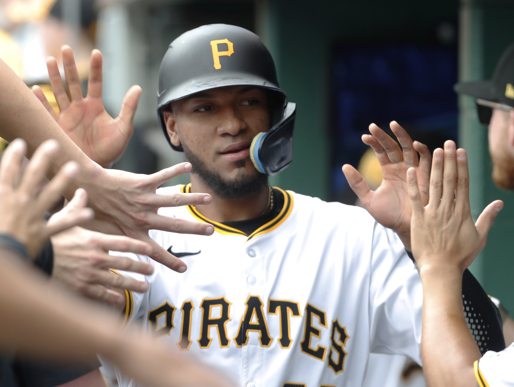 mlb picks Edward Olivares Pittsburgh Pirates predictions best bet odds