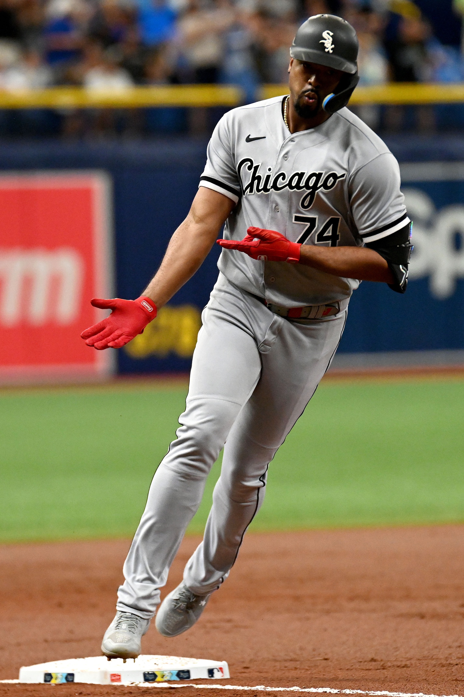 mlb picks Eloy Jimenez Chicago White Sox predictions best bet odds