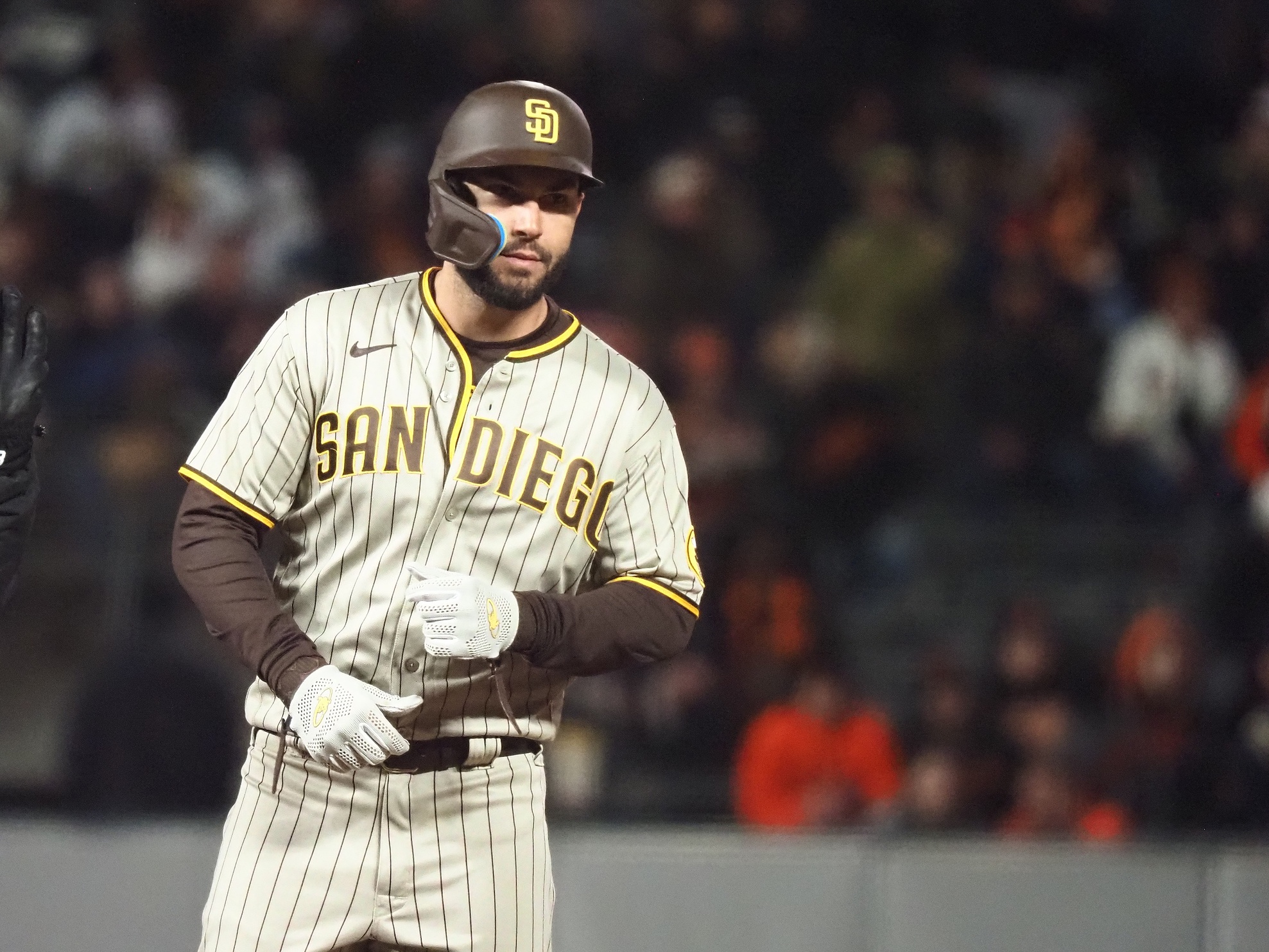 mlb picks Eric Hosmer San Diego Padres predictions best bet odds