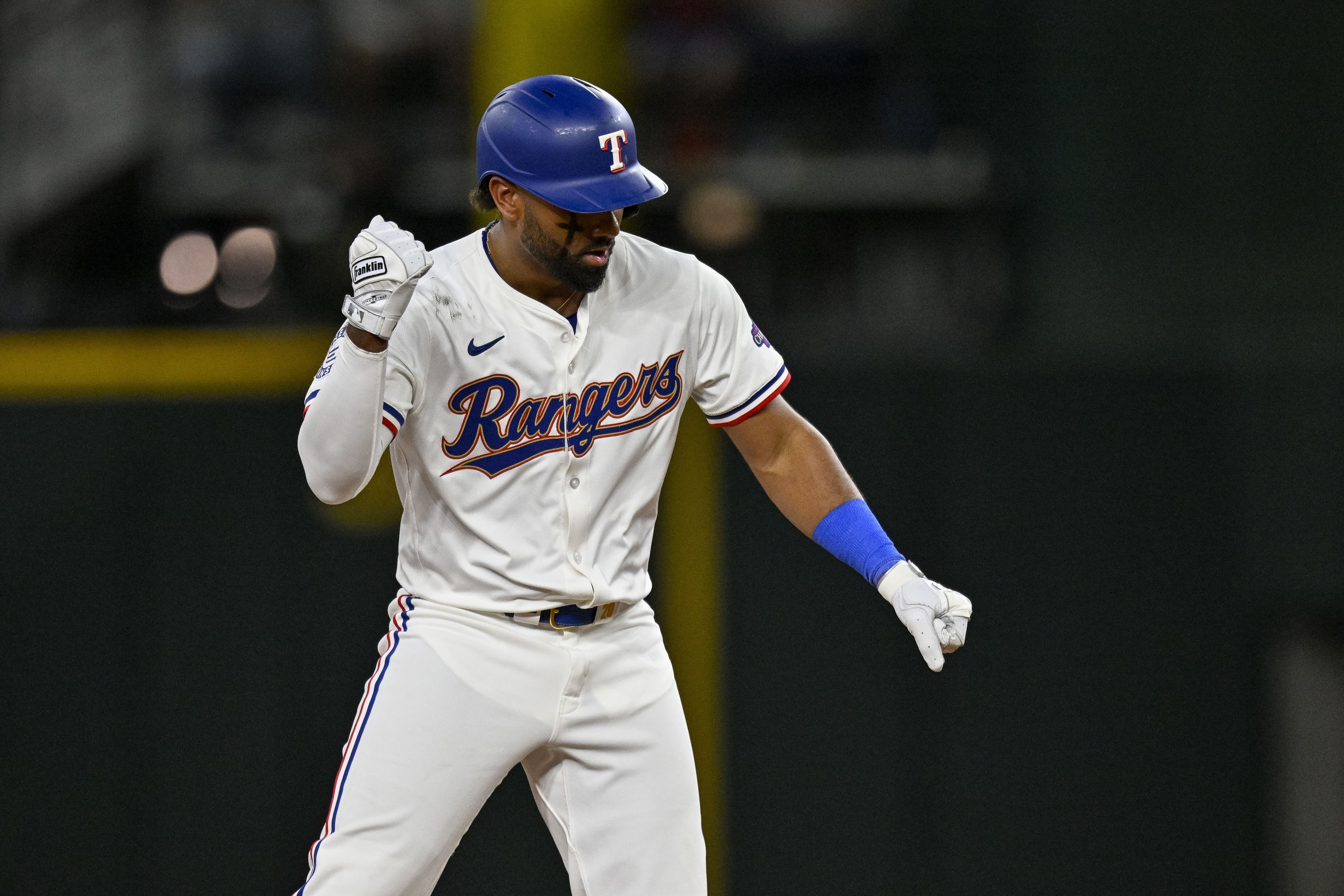 mlb picks Ezequiel Duran Texas Rangers predictions best bet odds