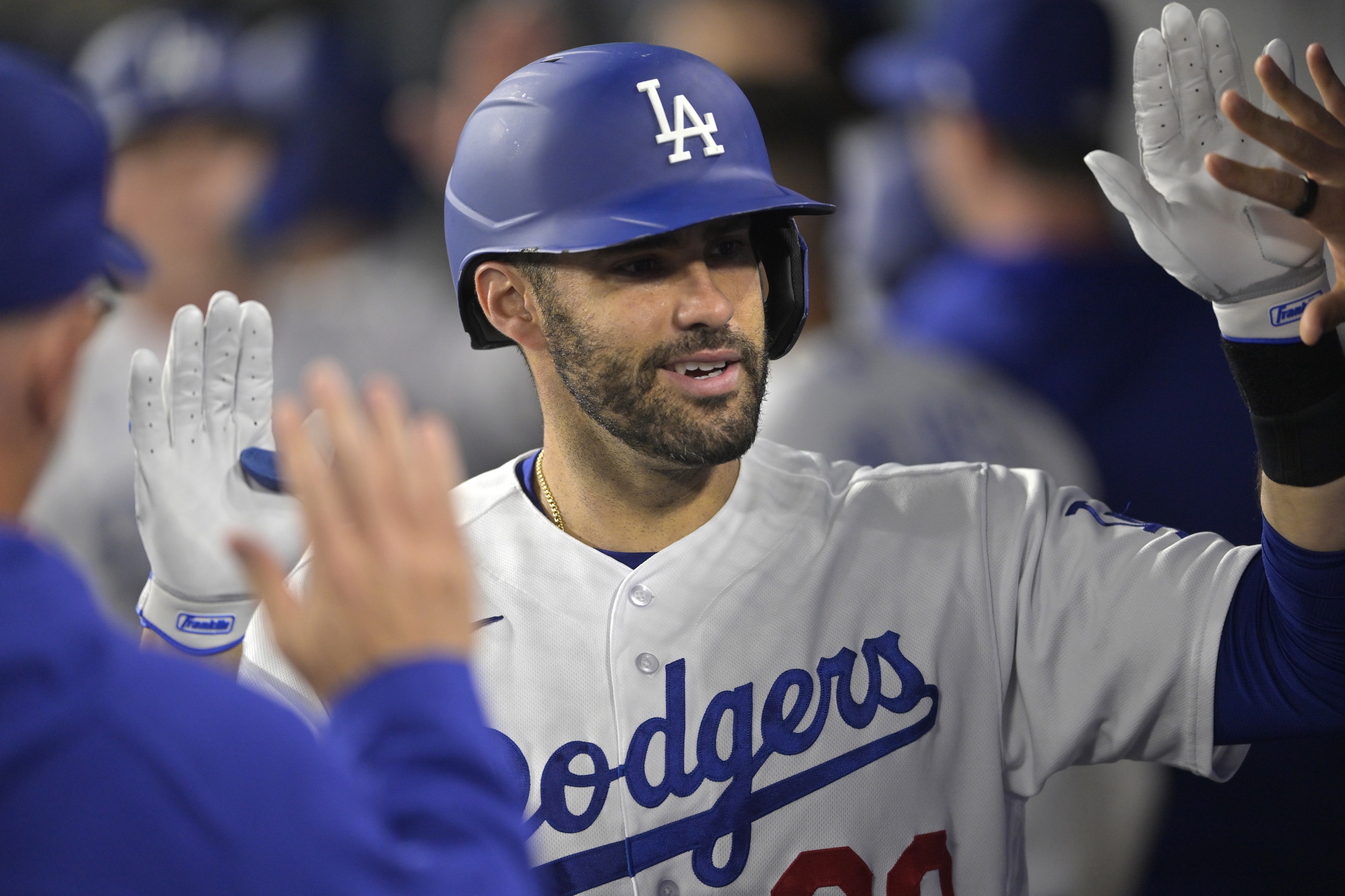 mlb picks J.D. Martinez Los Angeles Dodgers predictions best bet odds