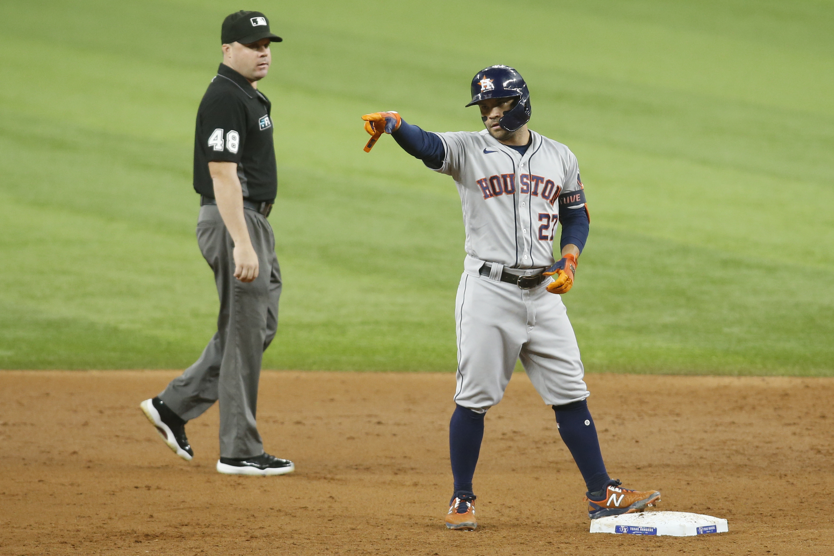 mlb picks Jose Altuve houston astros predictions best bet odds