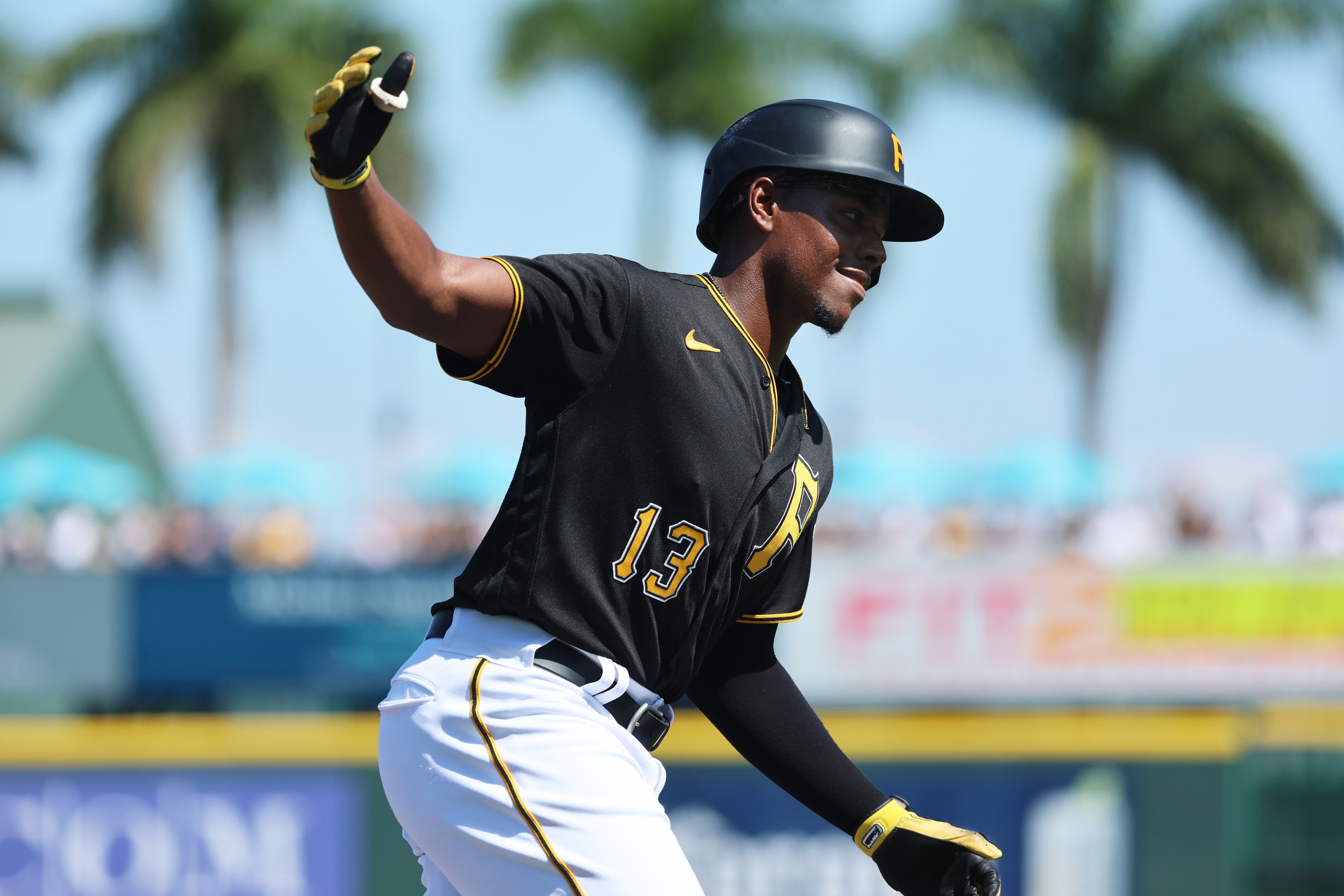 mlb picks Ke'Bryan Hayes Pittsburgh Pirates predictions best bet odds