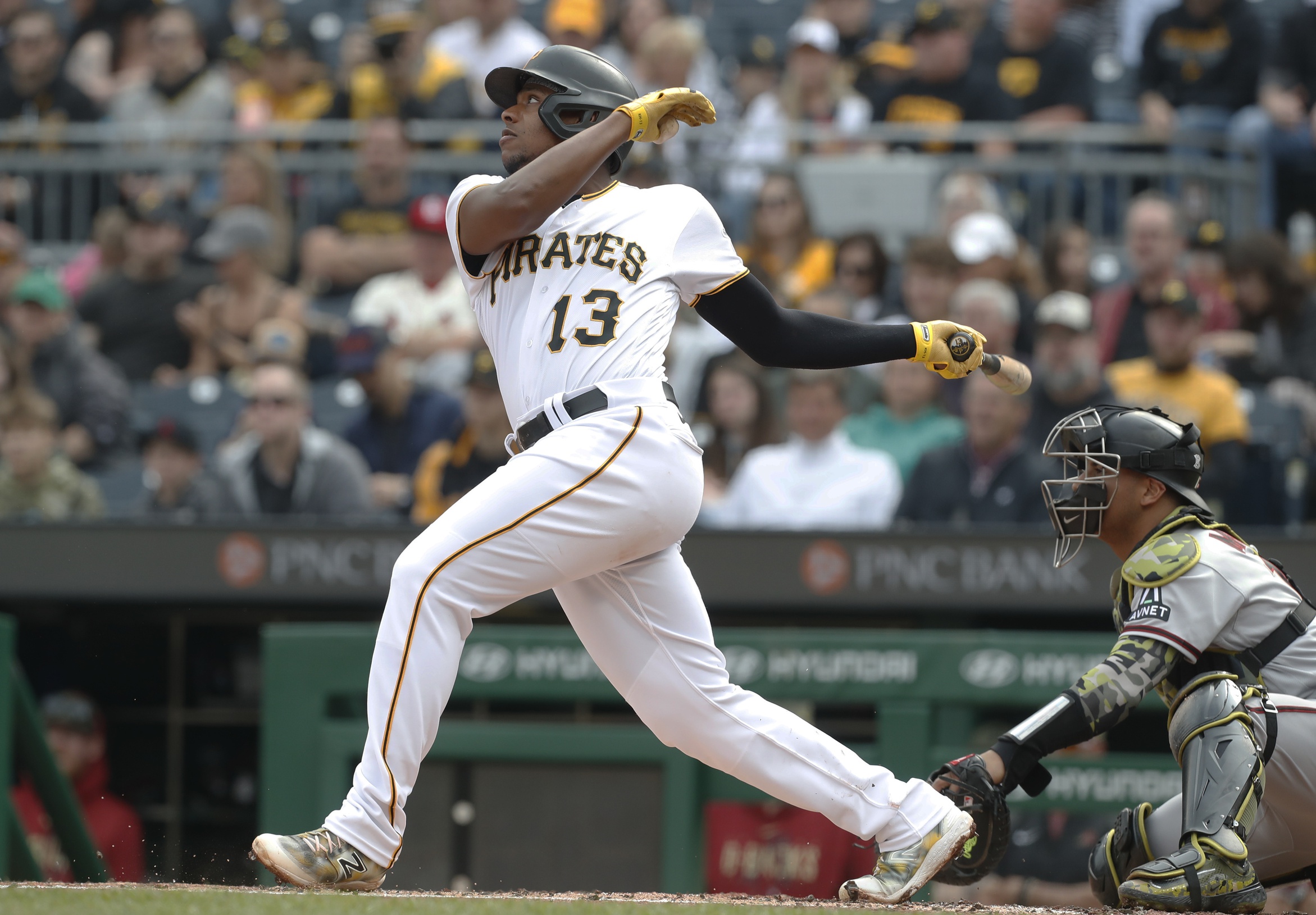 mlb picks Ke'Bryan Hayes Pittsburgh Pirates predictions best bet odds